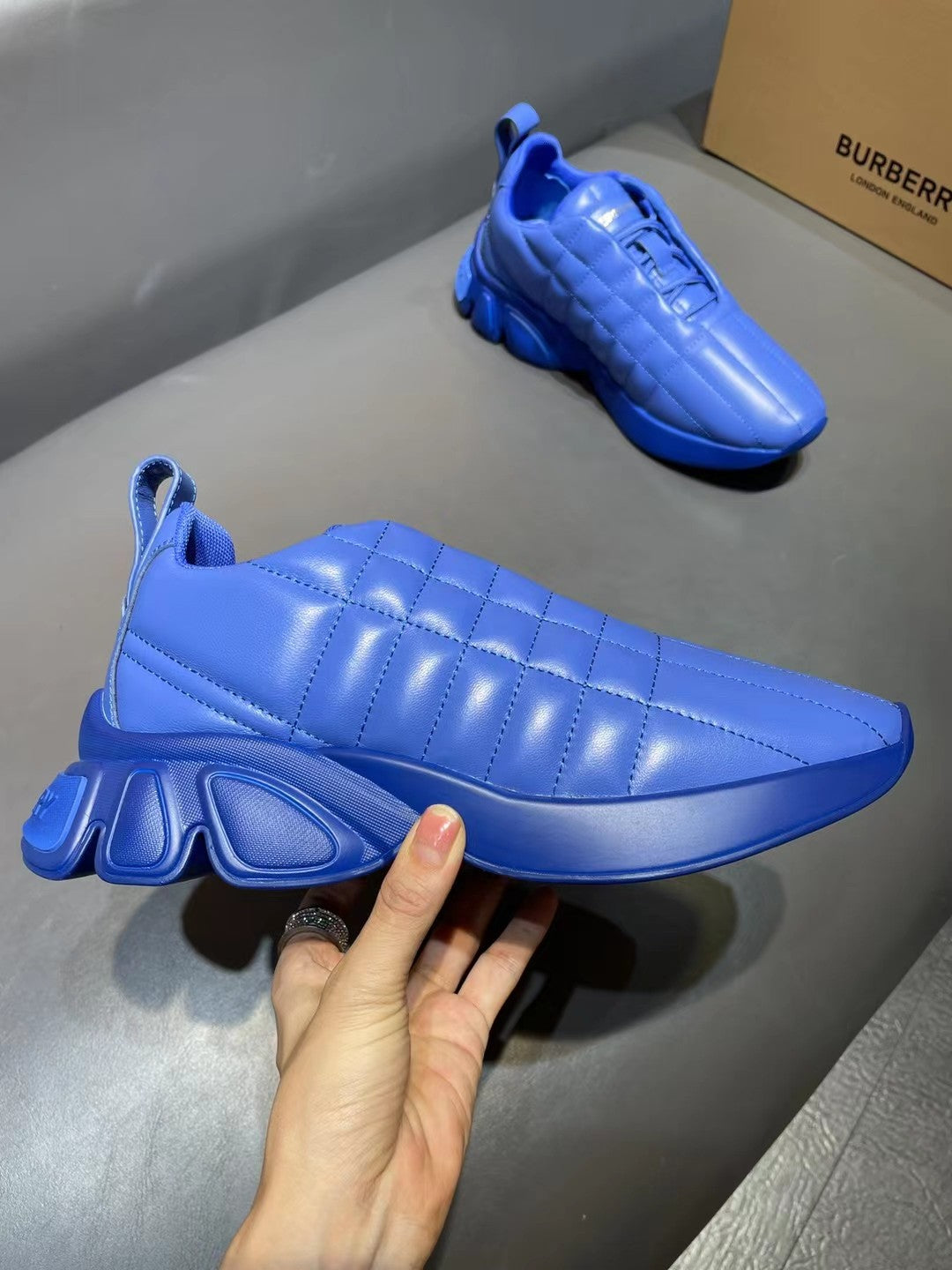 Burberry-073Shoes