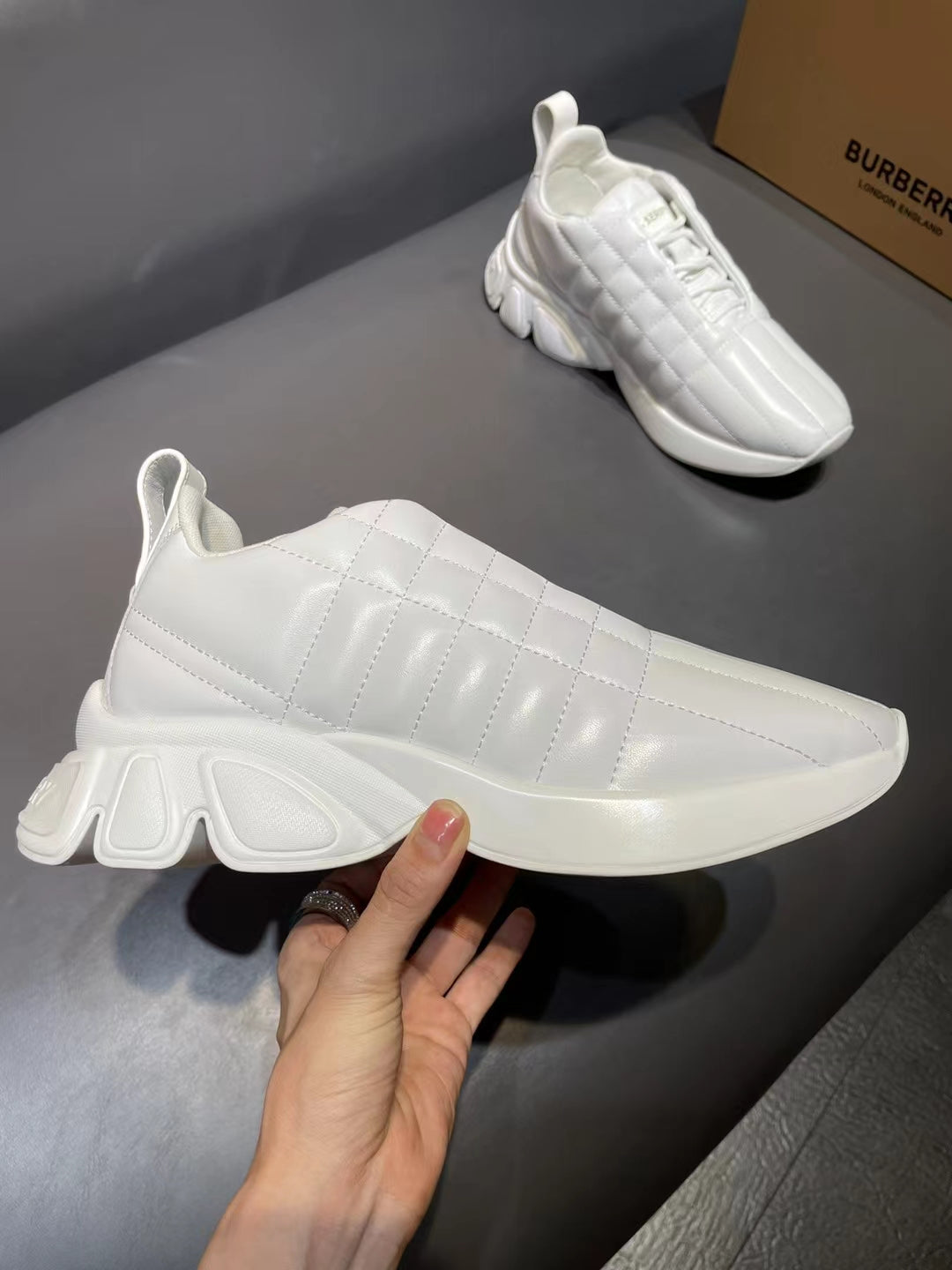 Burberry-075Shoes