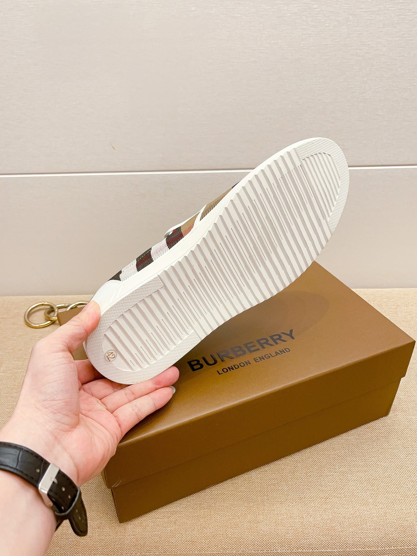 Burberry-095Shoes