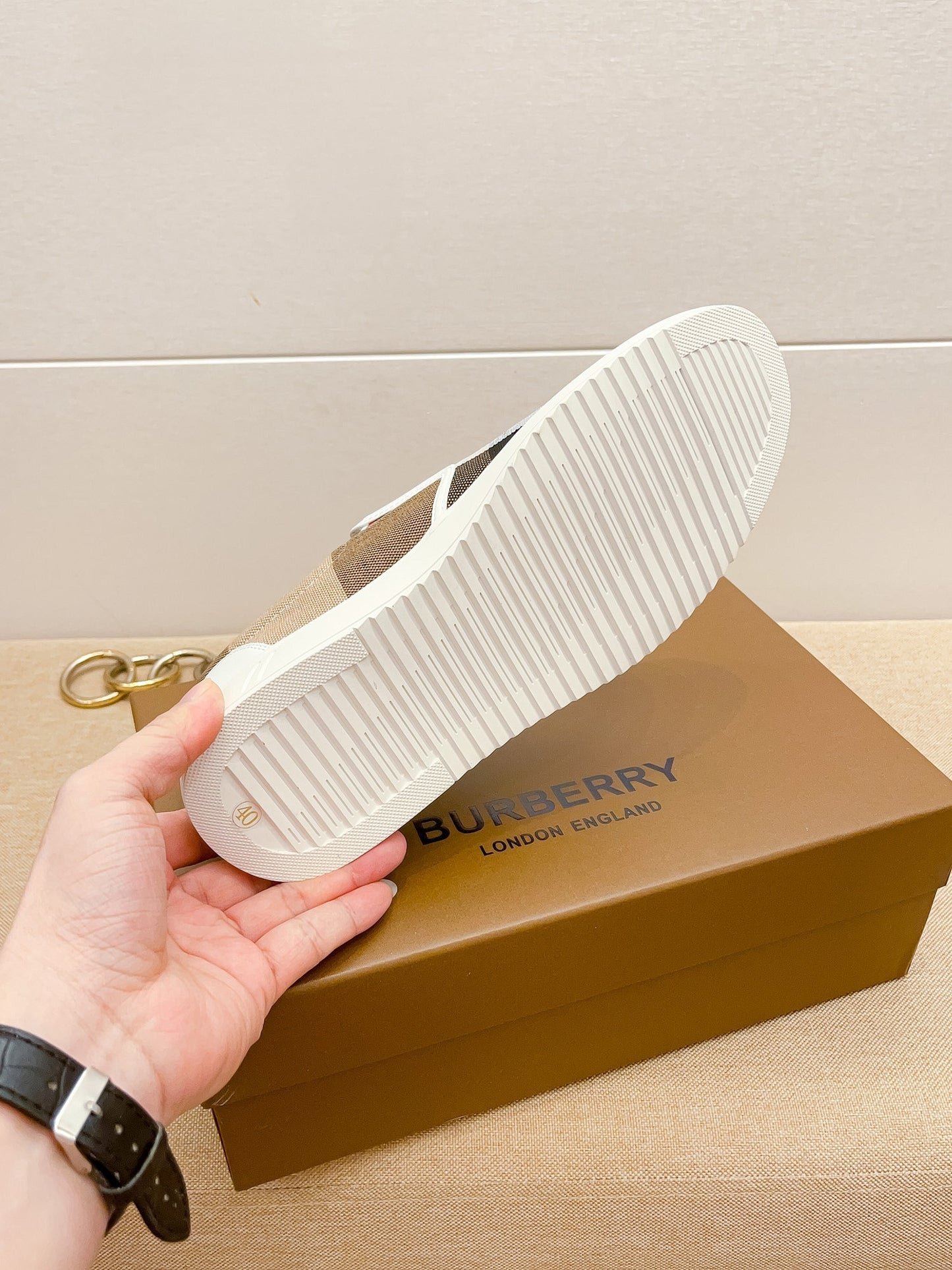 Burberry-096Shoes