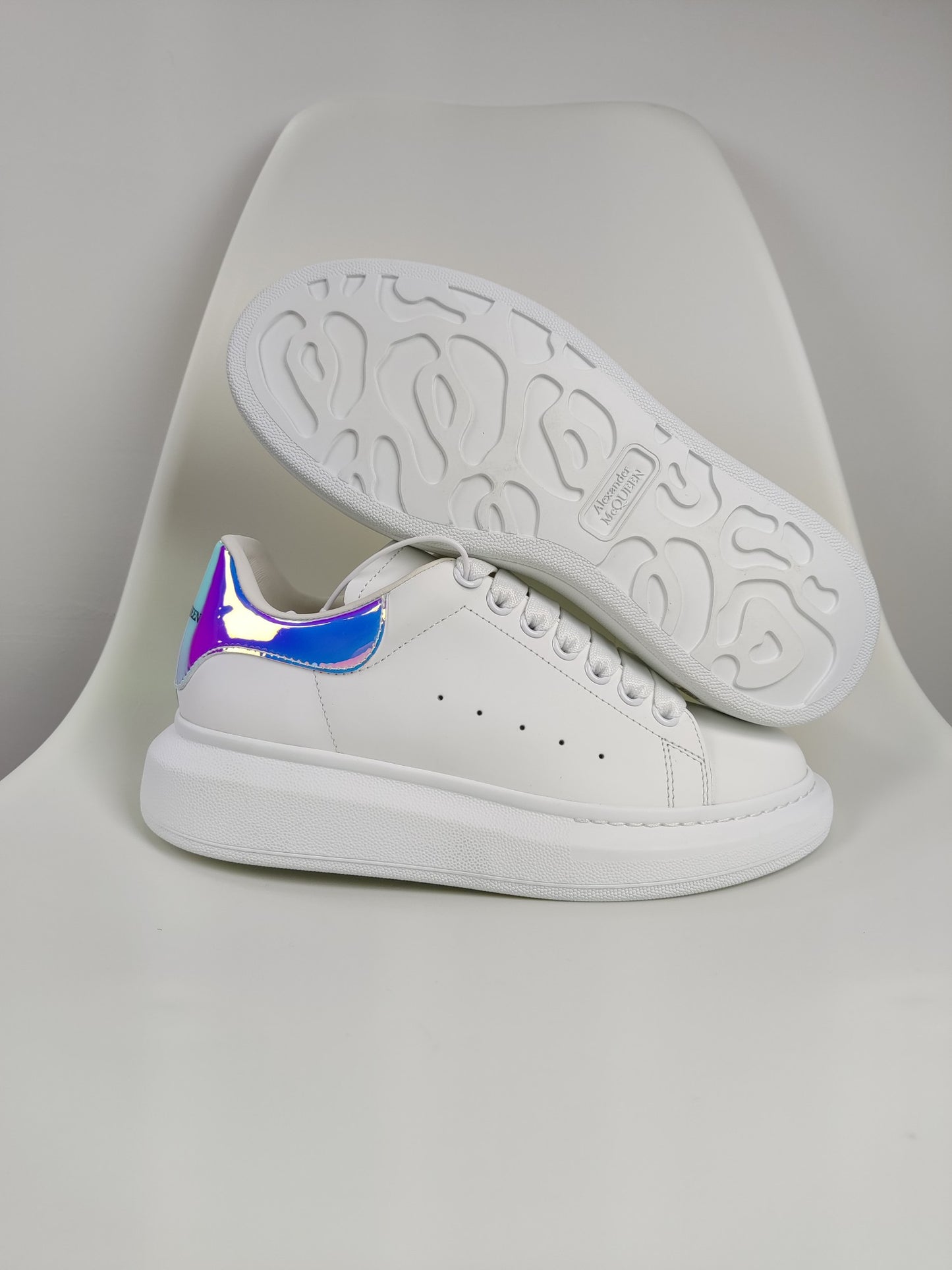 Alexander Mcqueen -048shores