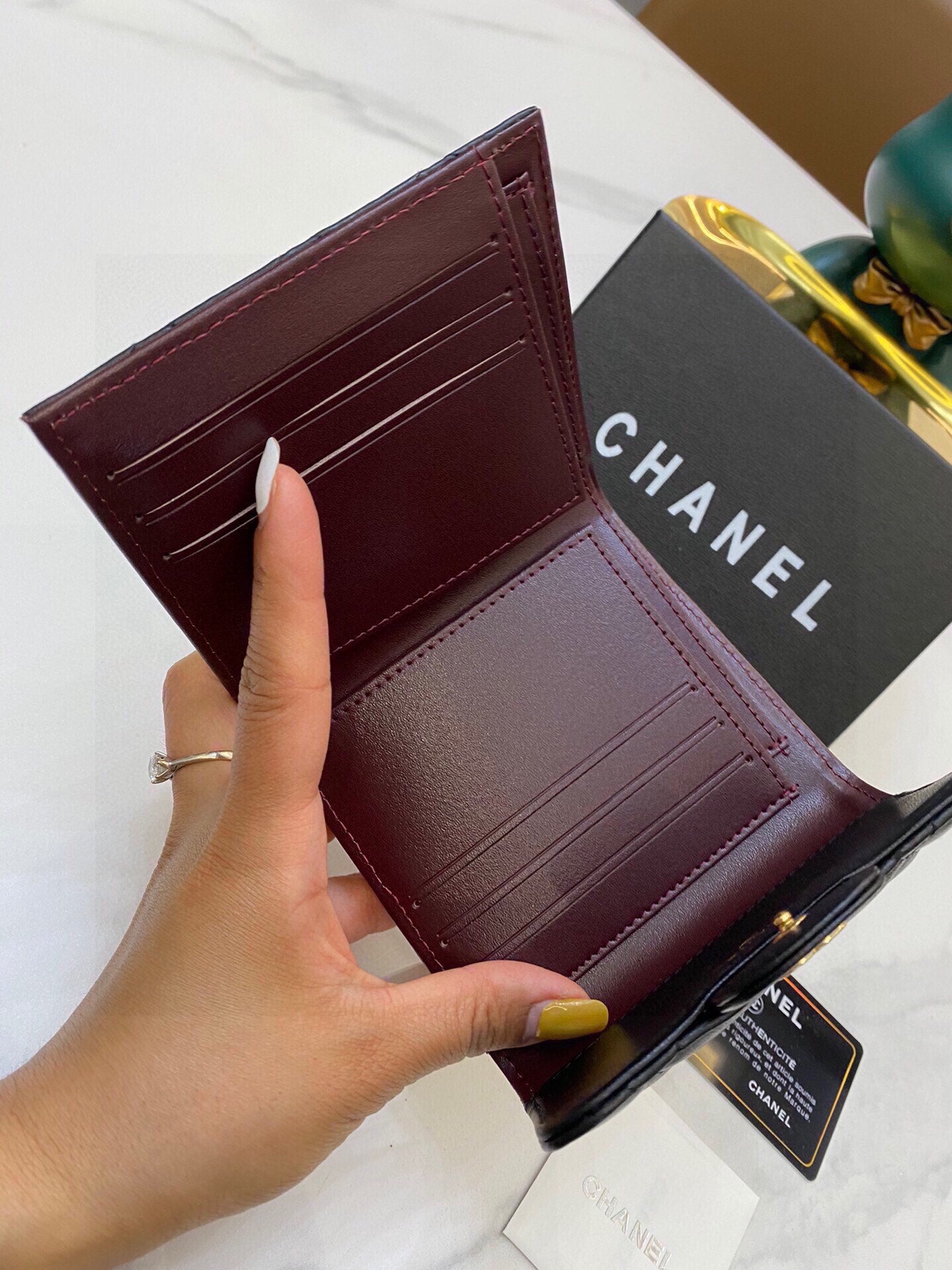 CHANEL-001Wallet