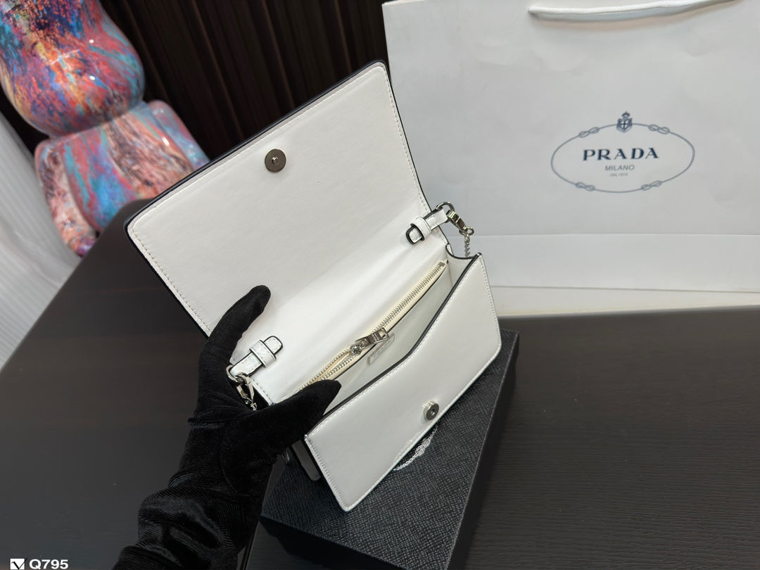 PRADA BAG-092