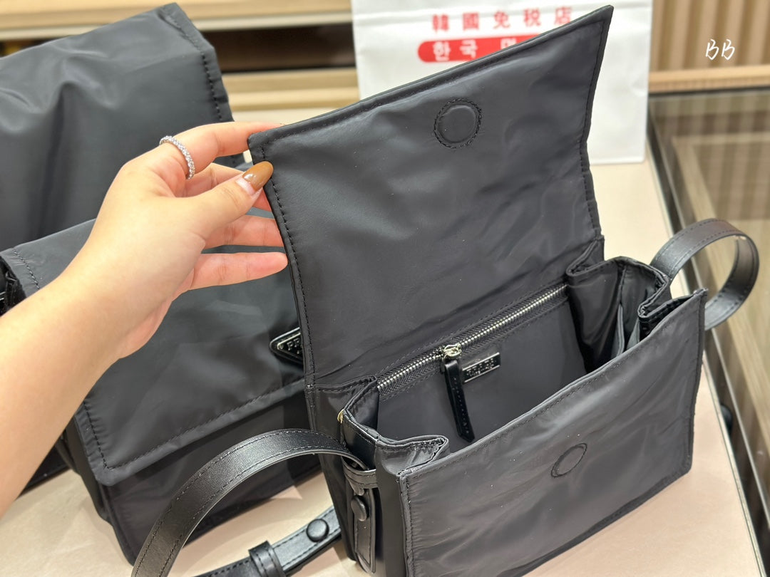 PRADA BAG-103