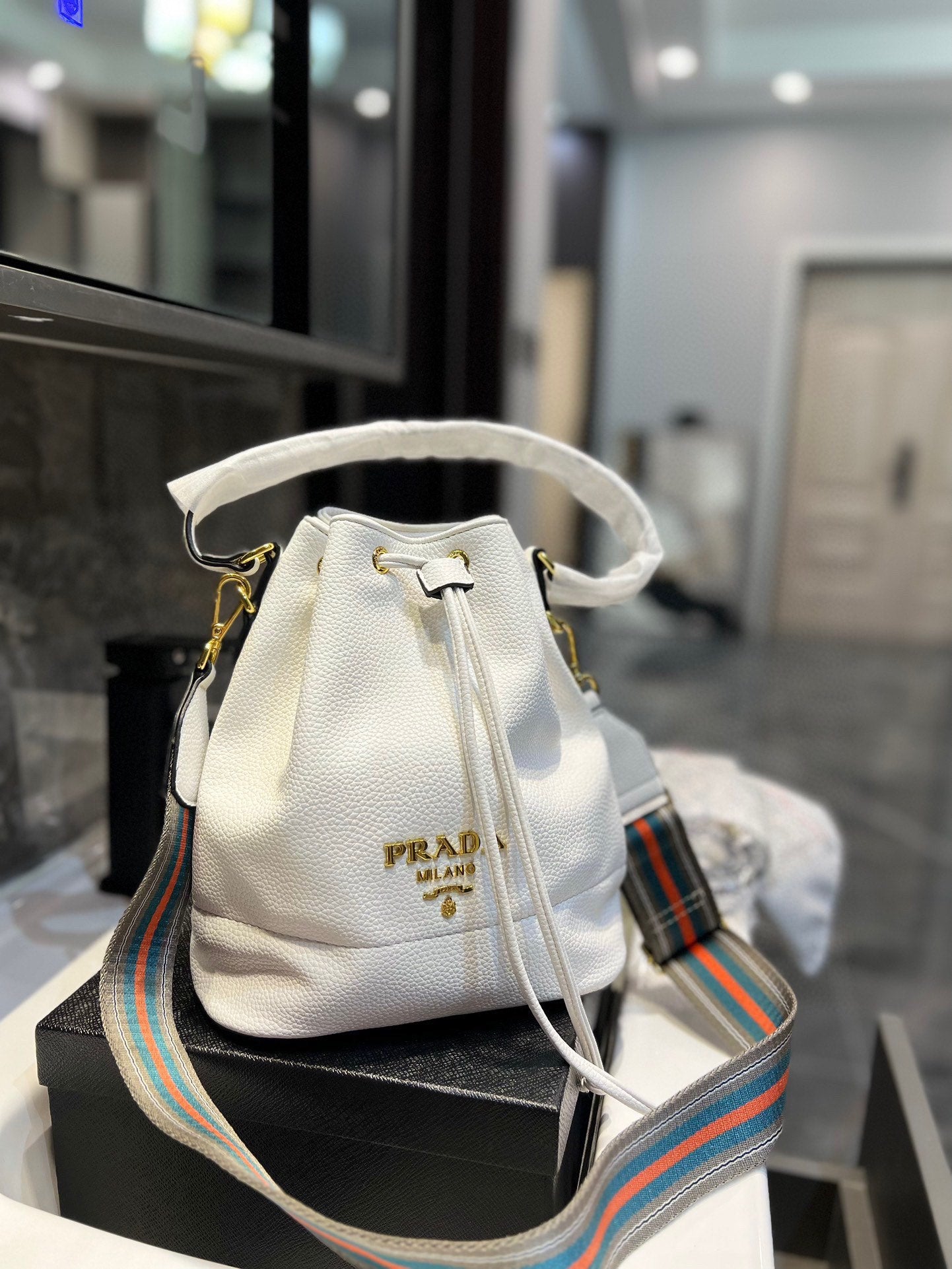 PRADA BAG-200