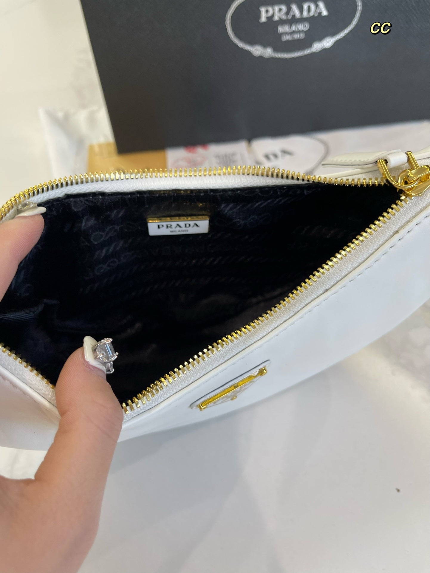 PRADA BAG-250