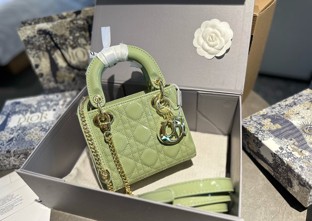 DIOR-547