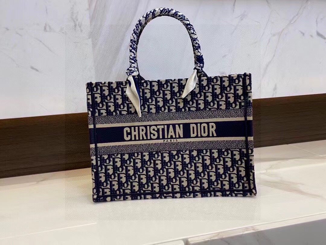 DIOR-619
