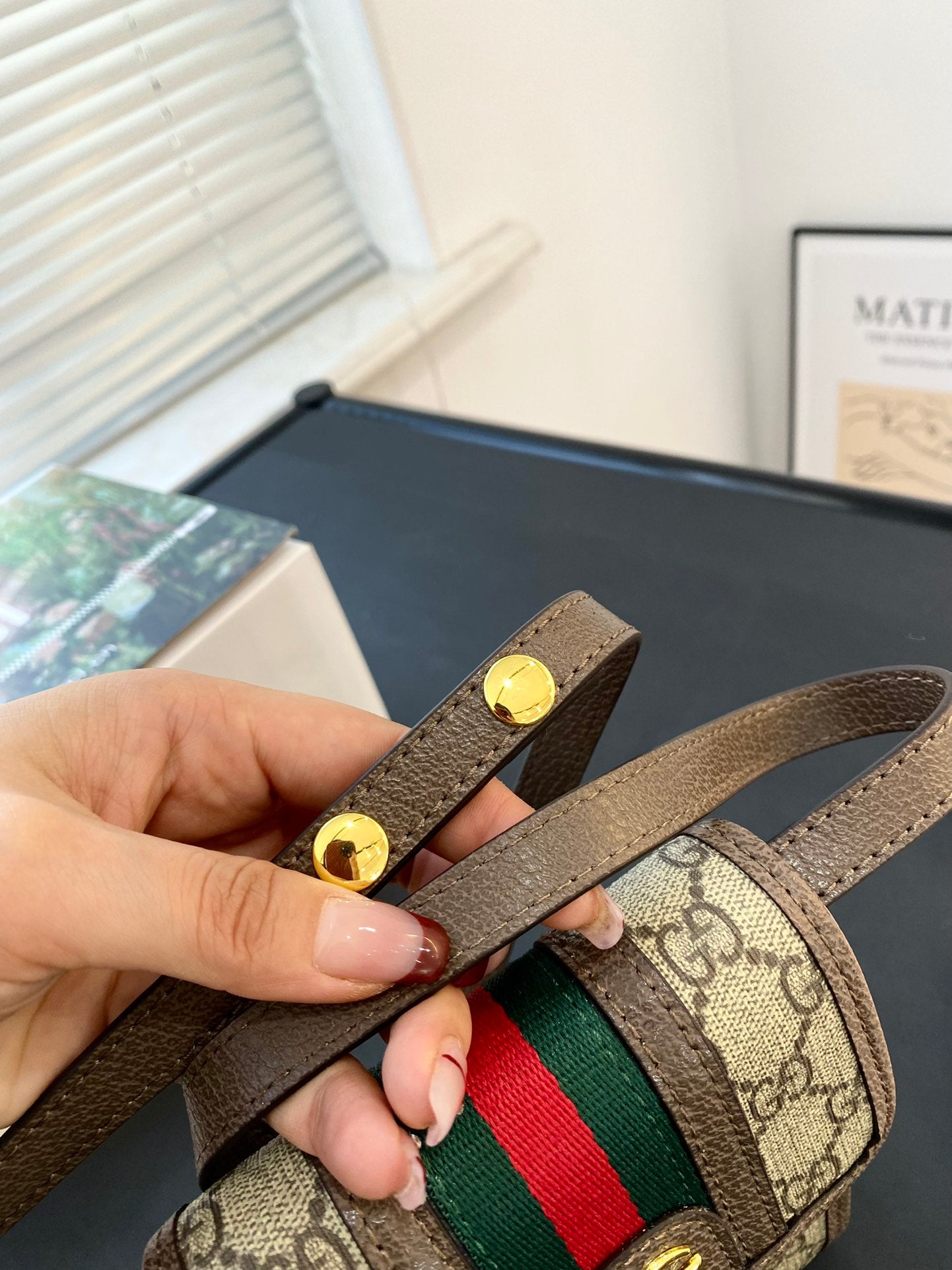 GUCCI-850