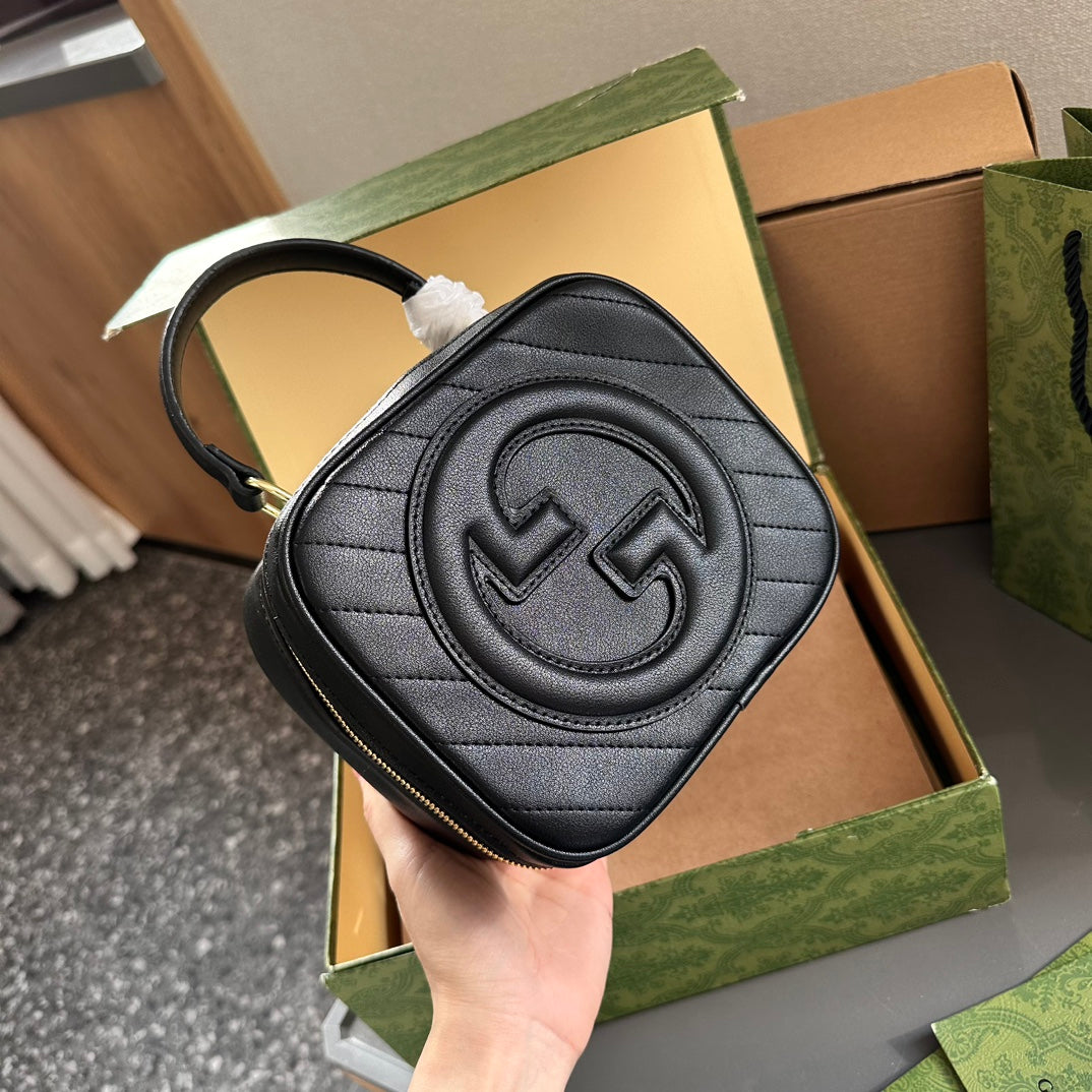 GUCCI-828
