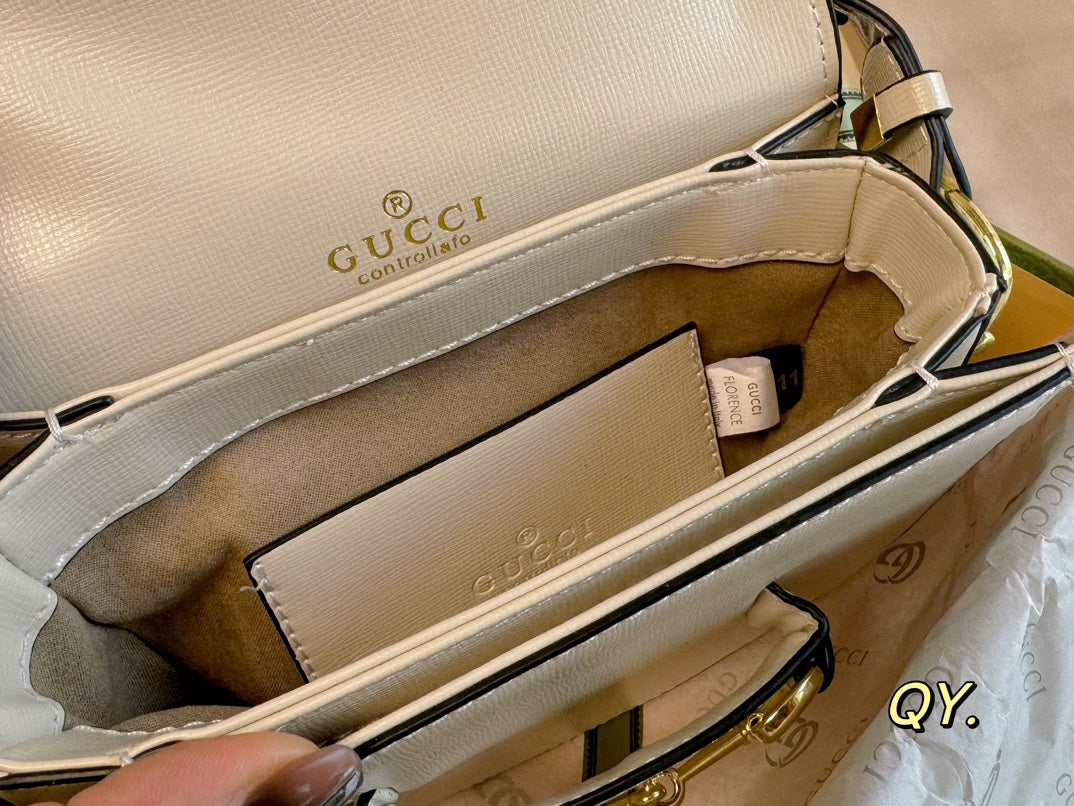 GUCCI-851