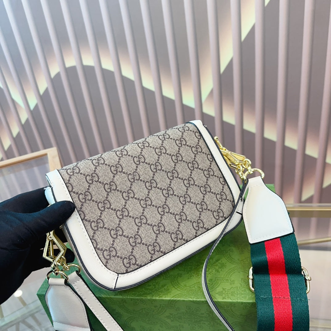 GUCCI-813