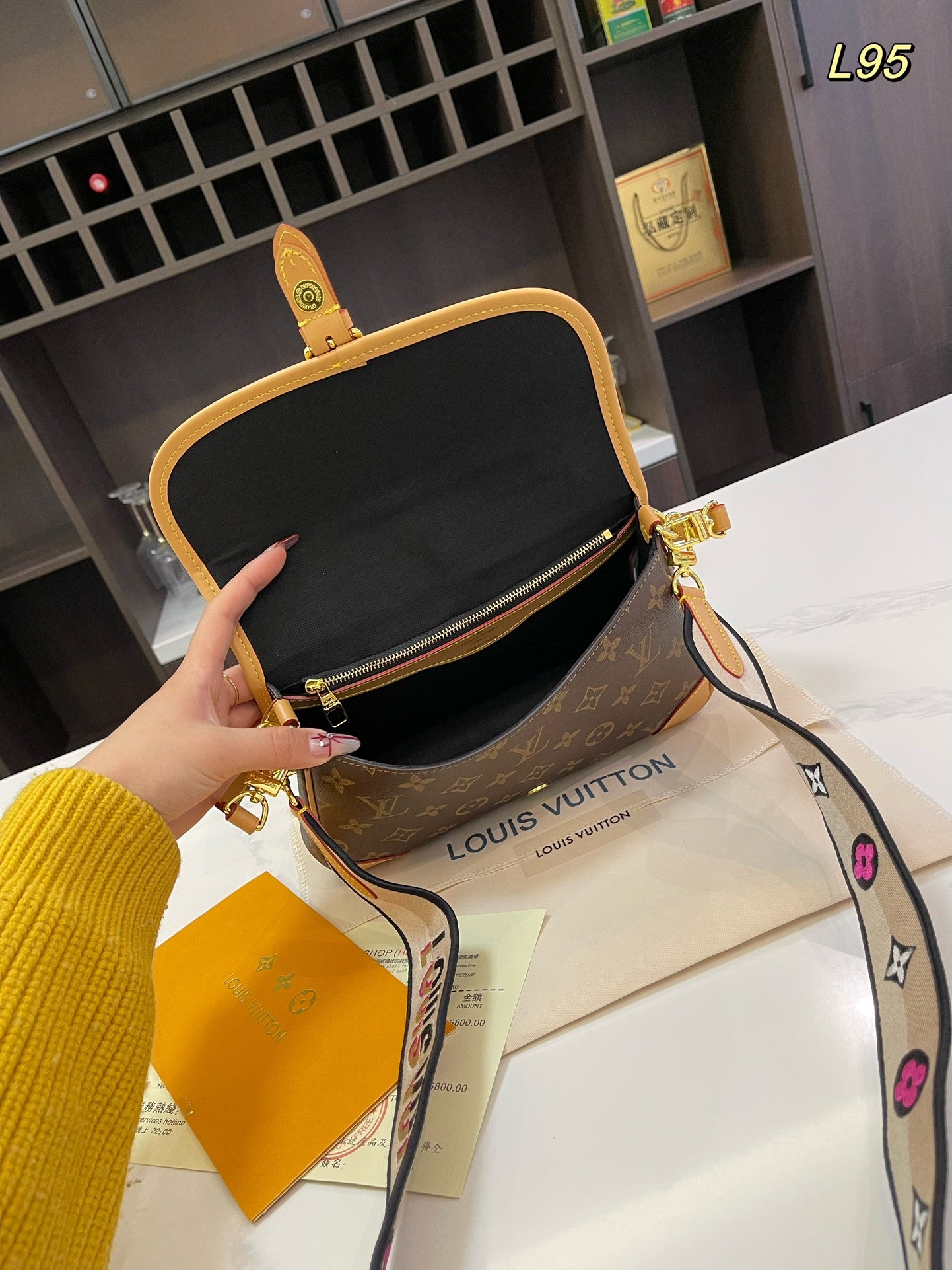 LV-BAG913