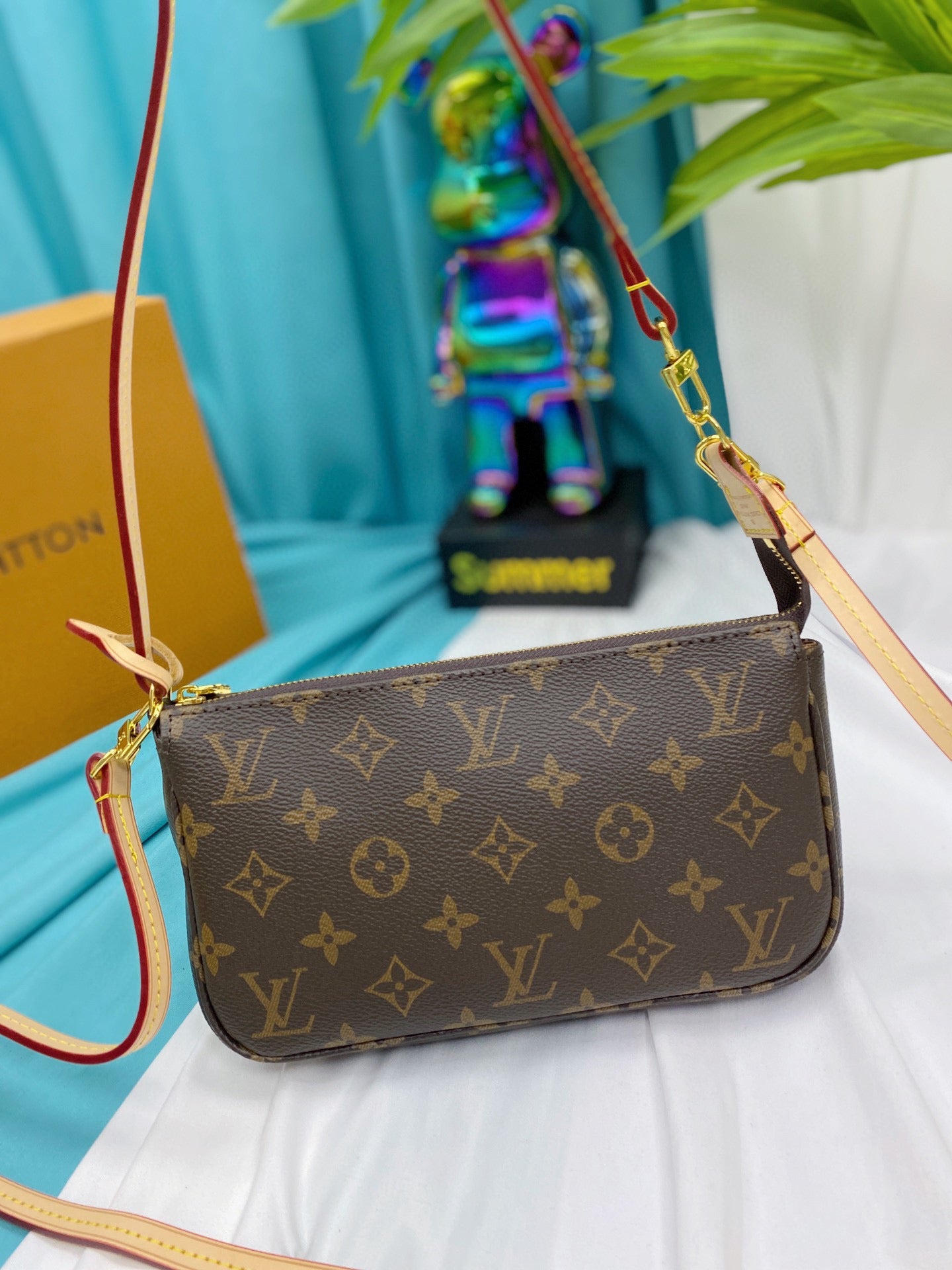 LV-BAG799