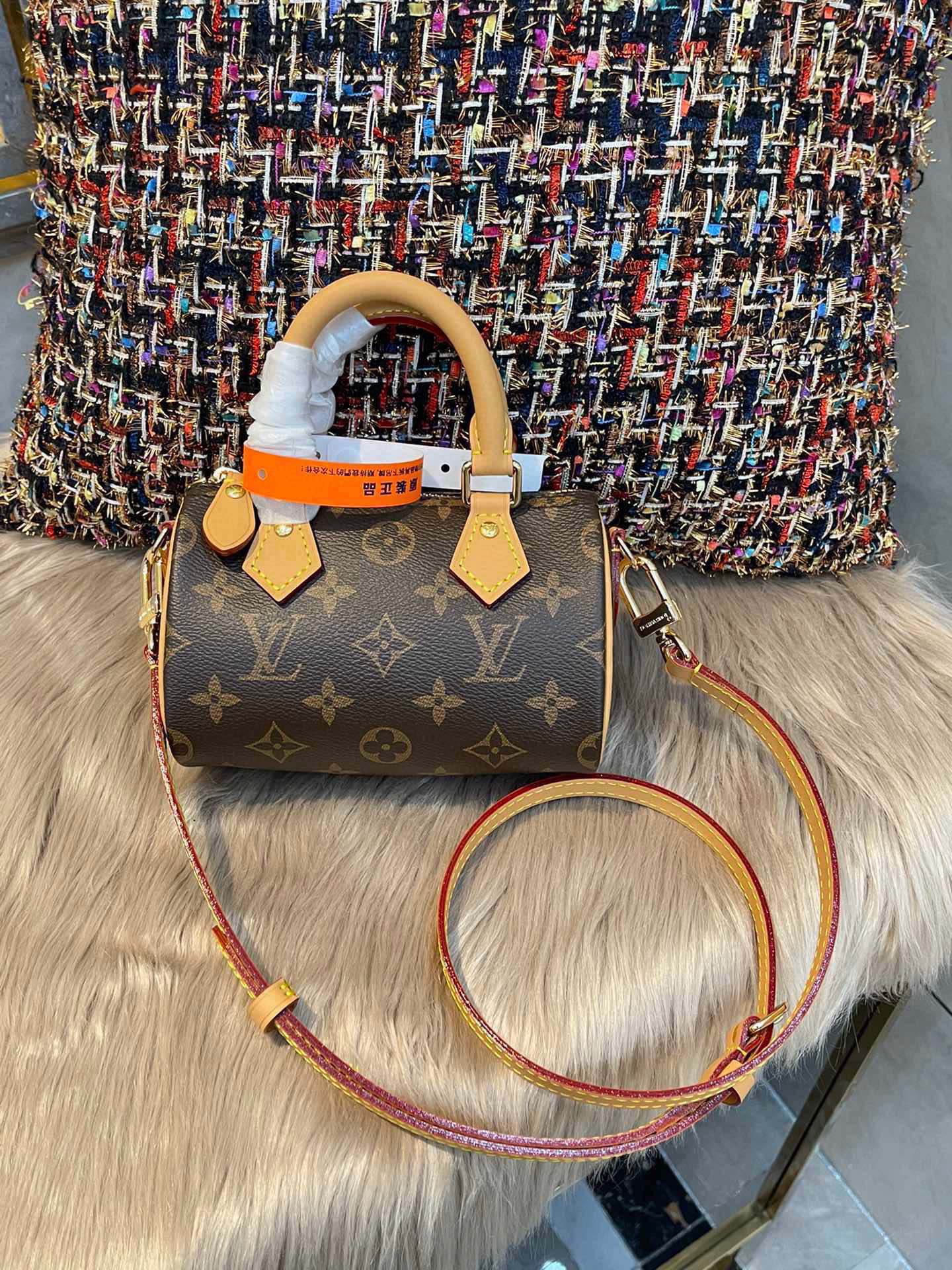 LV-BAG872
