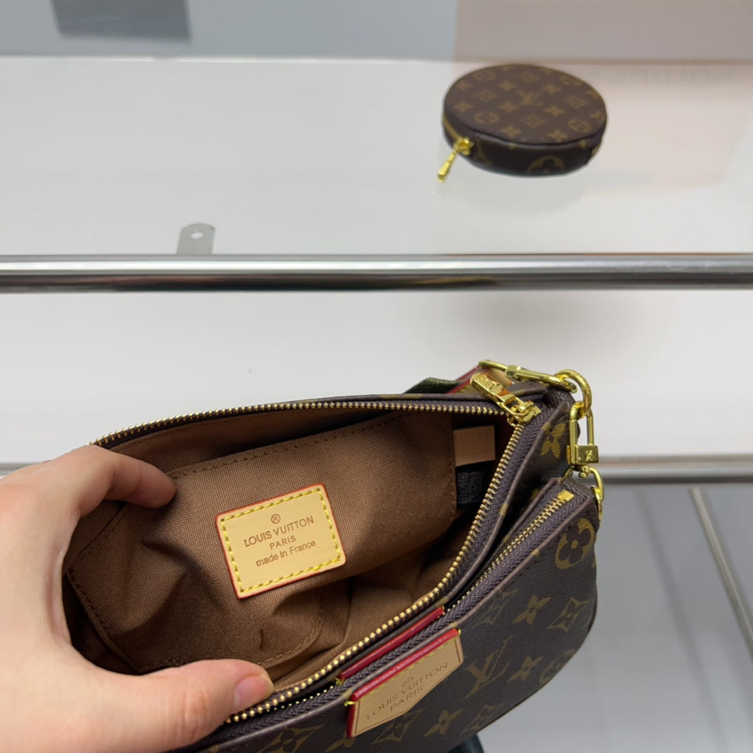 LV-BAG806