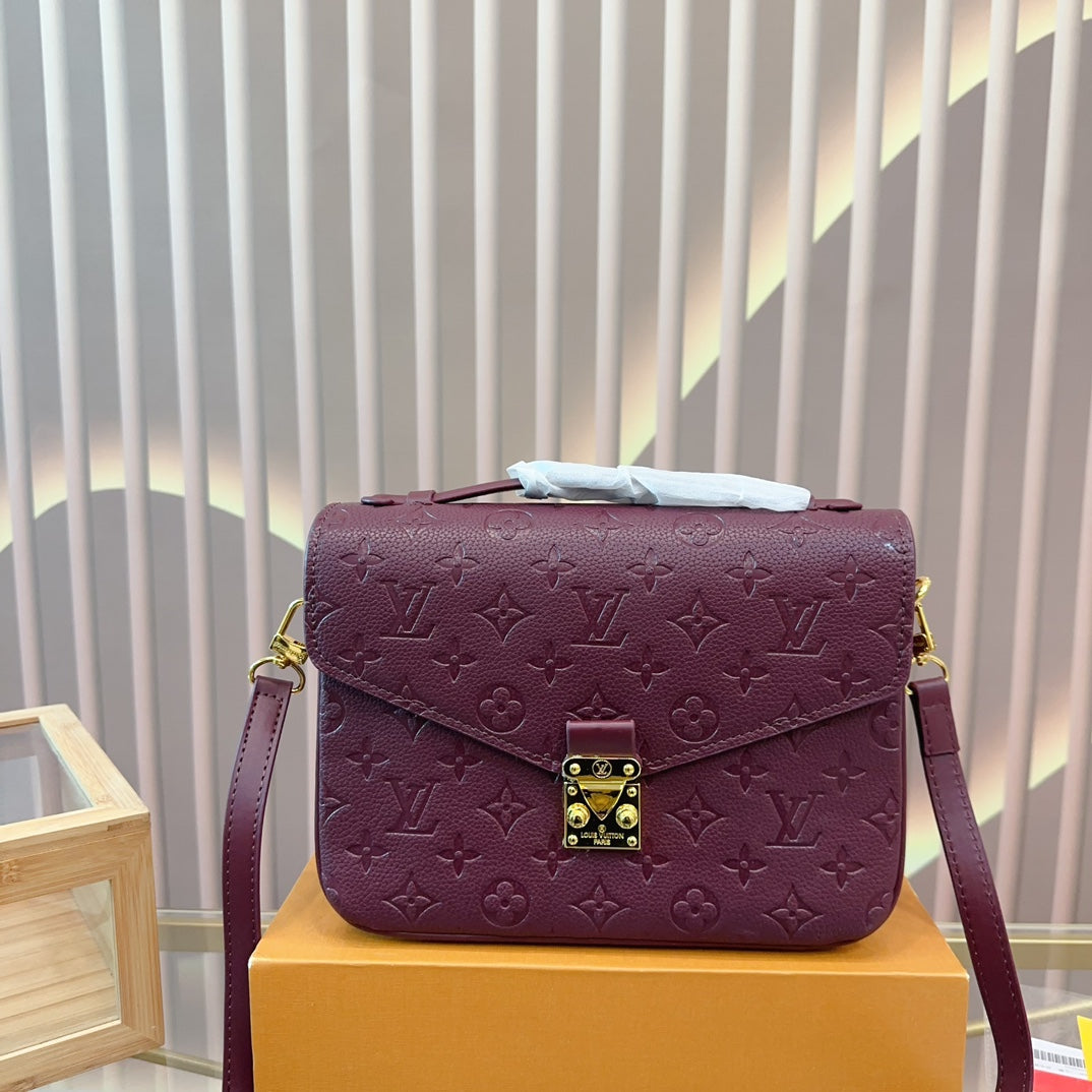 LV-BAG855