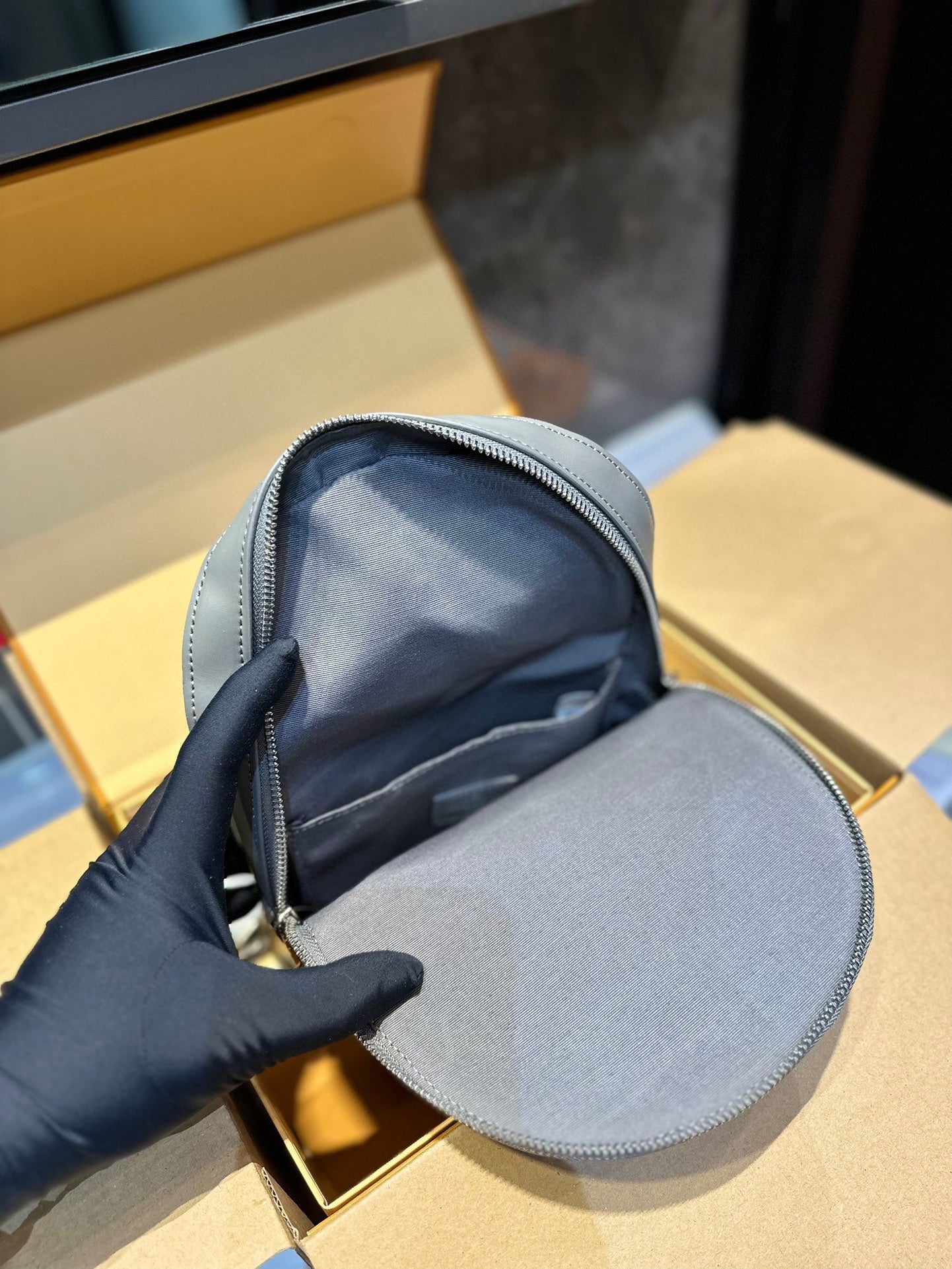 LV-BAG832