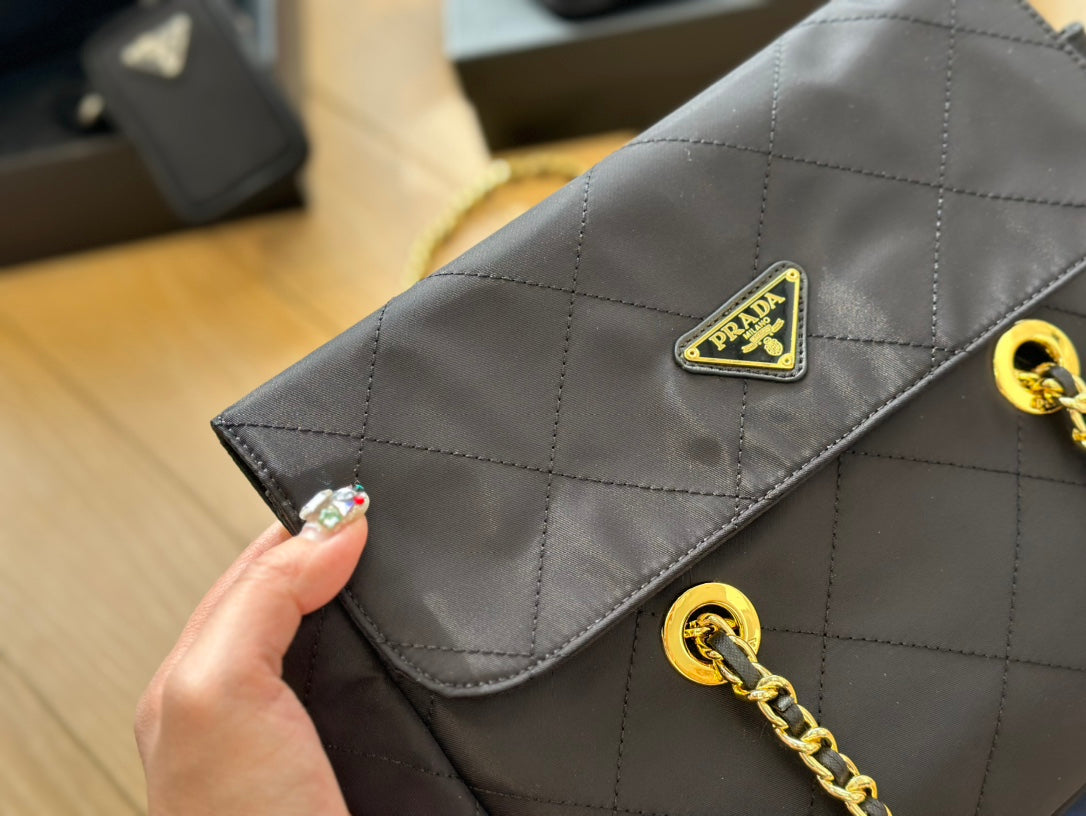 PRADA-650
