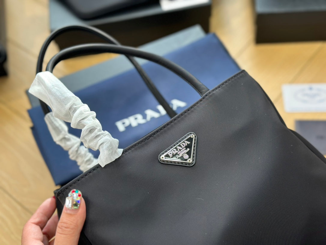PRADA-579