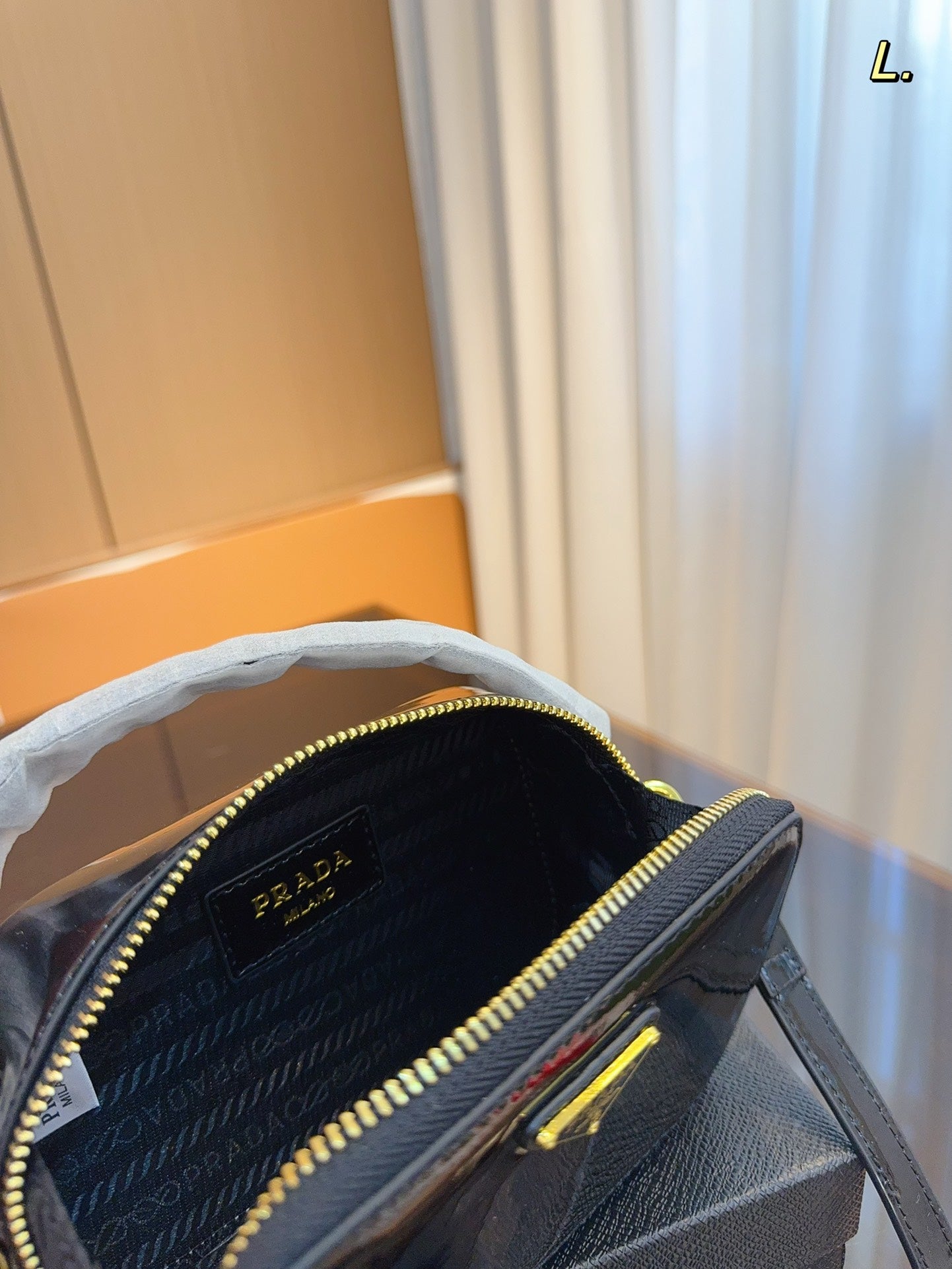 PRADA-527