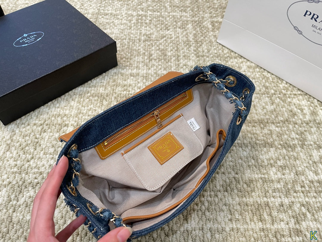 PRADA-596