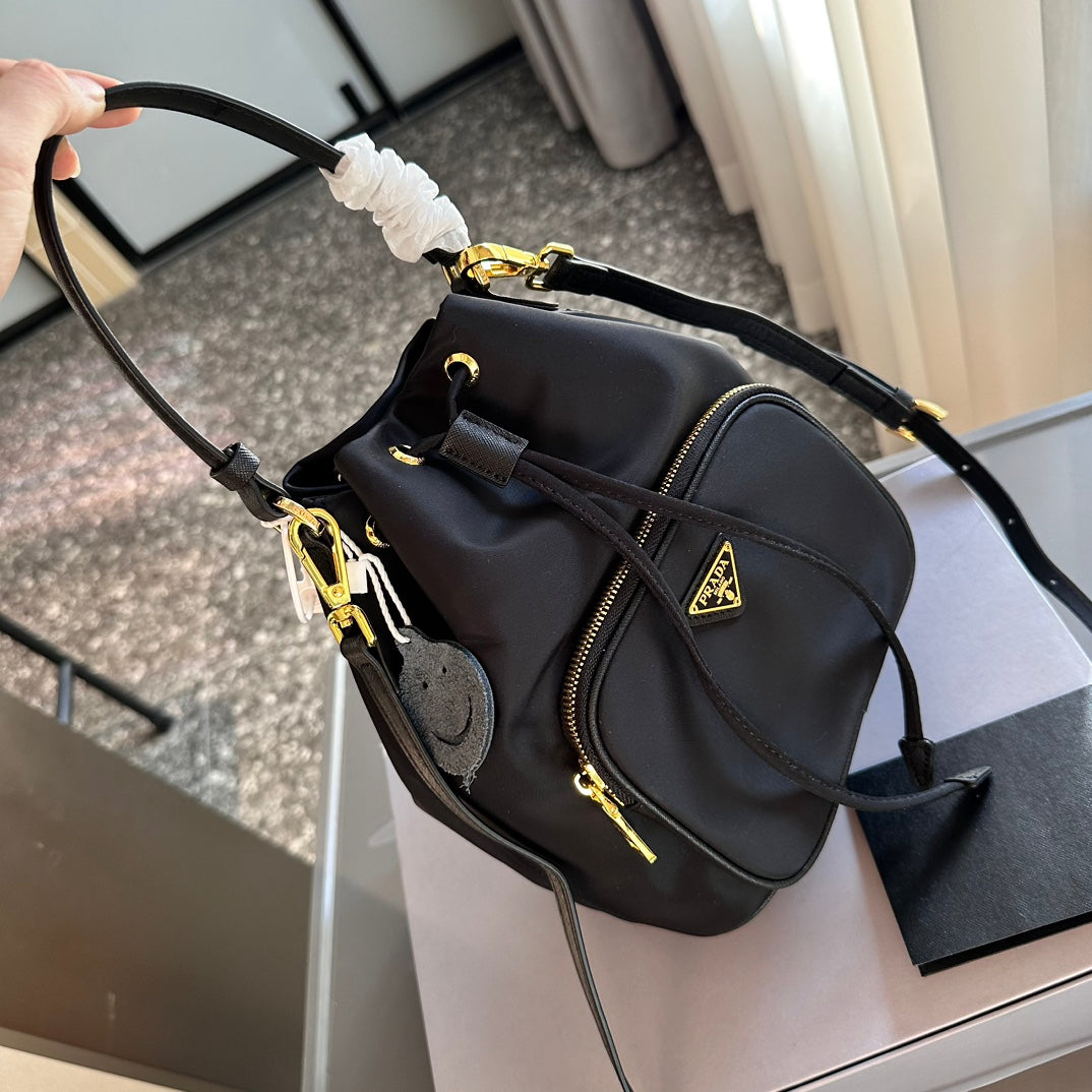PRADA-582