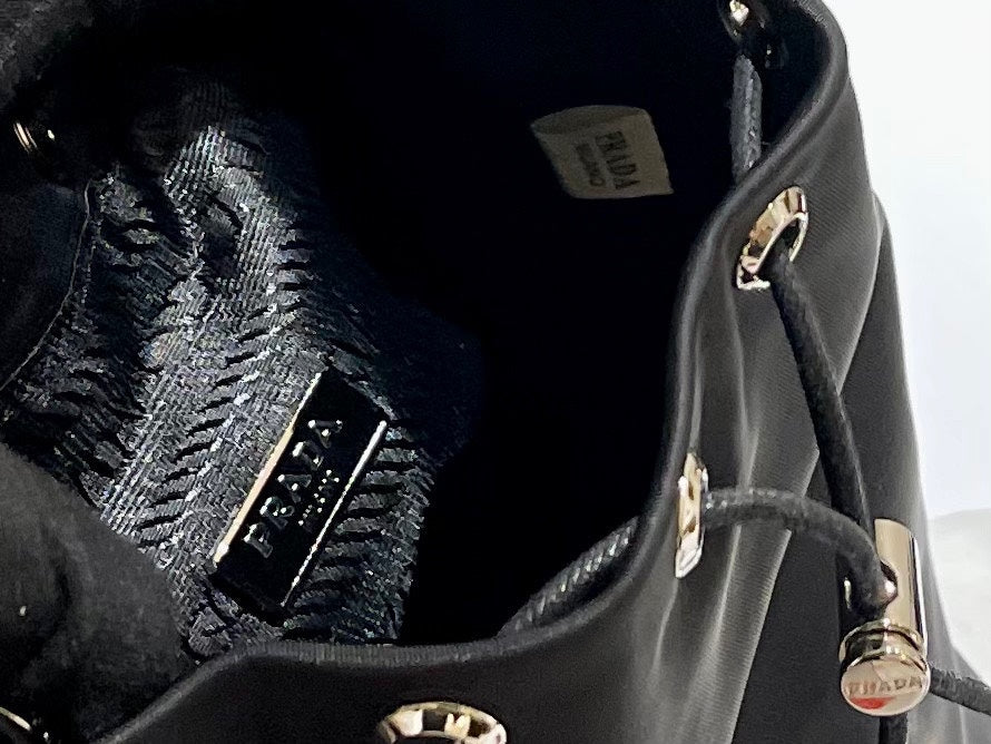 PRADA-555