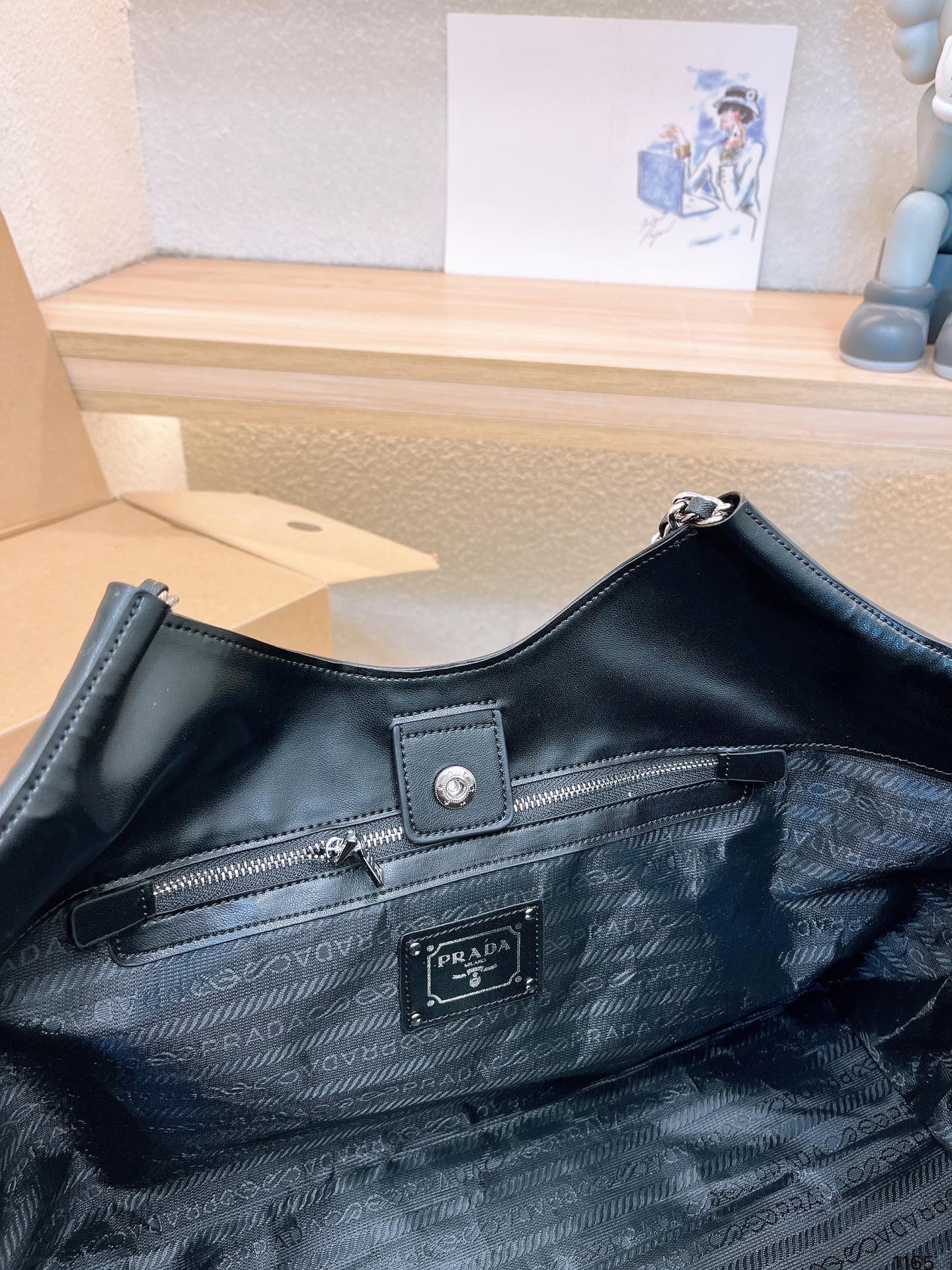 PRADA-691