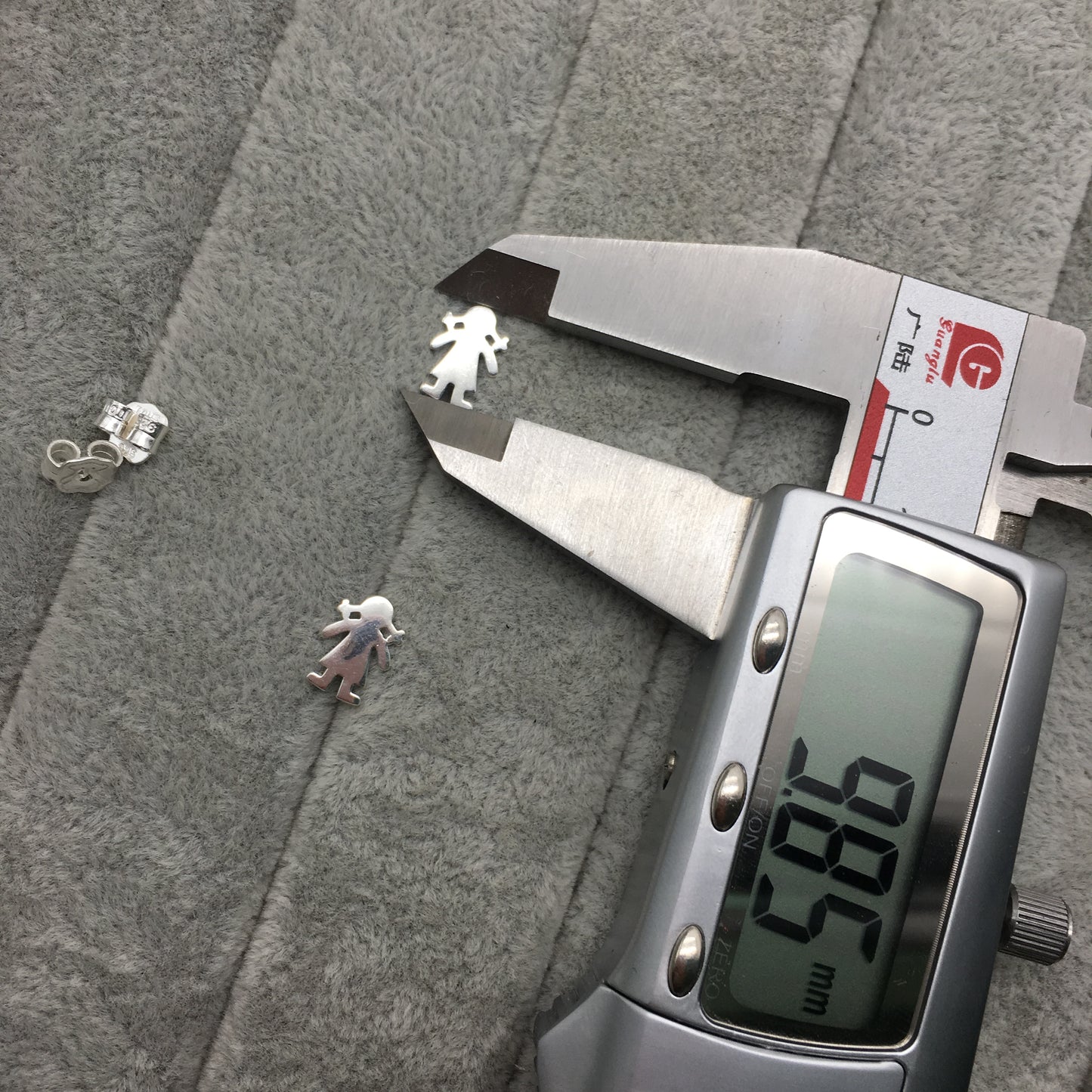 411140294
