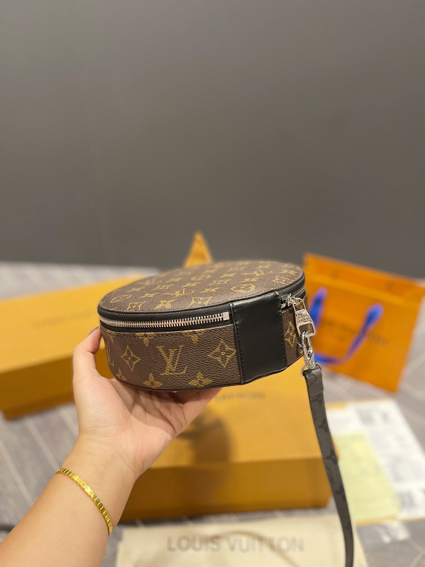 LV-BAG377