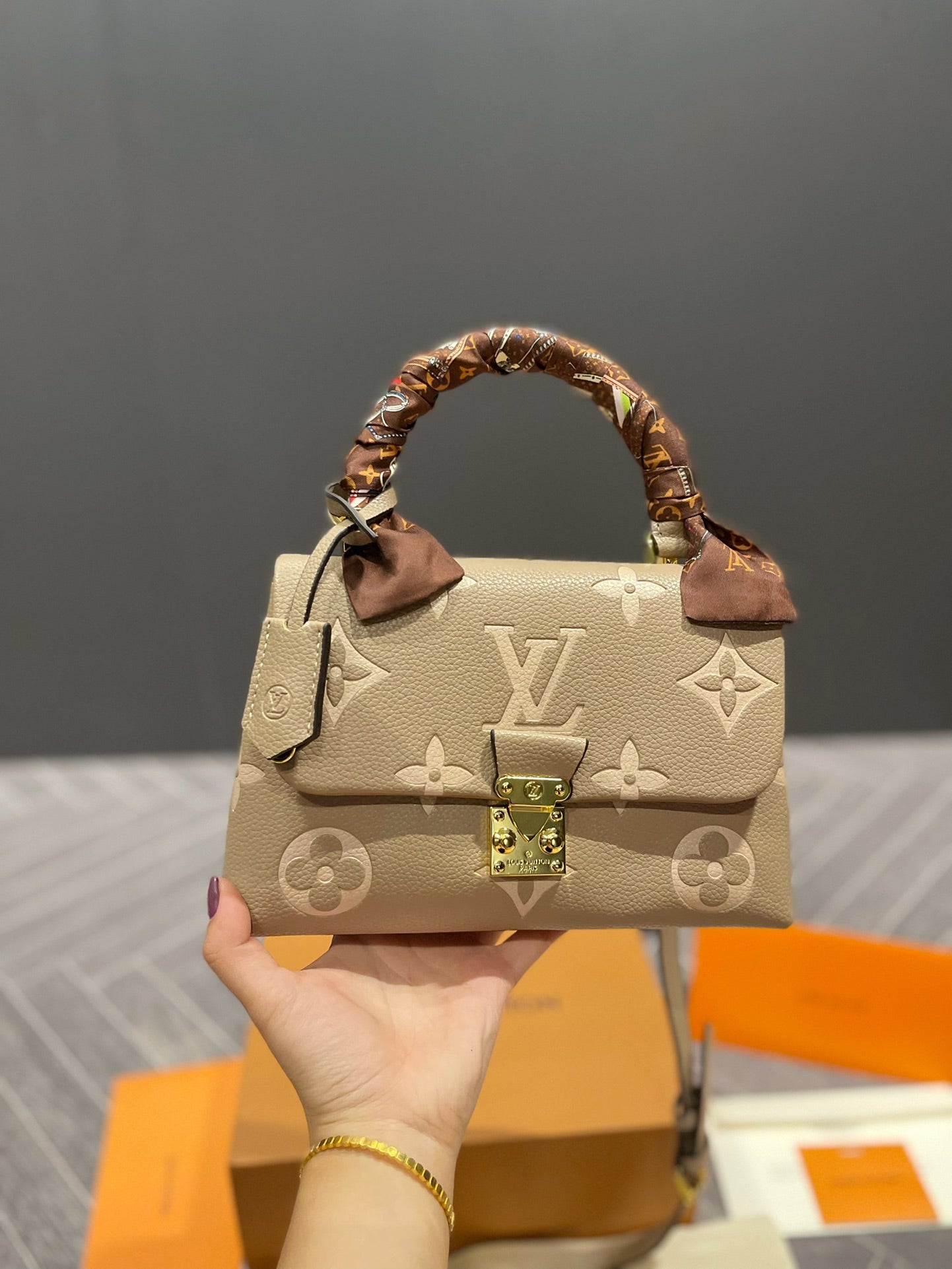 LV-BAG409