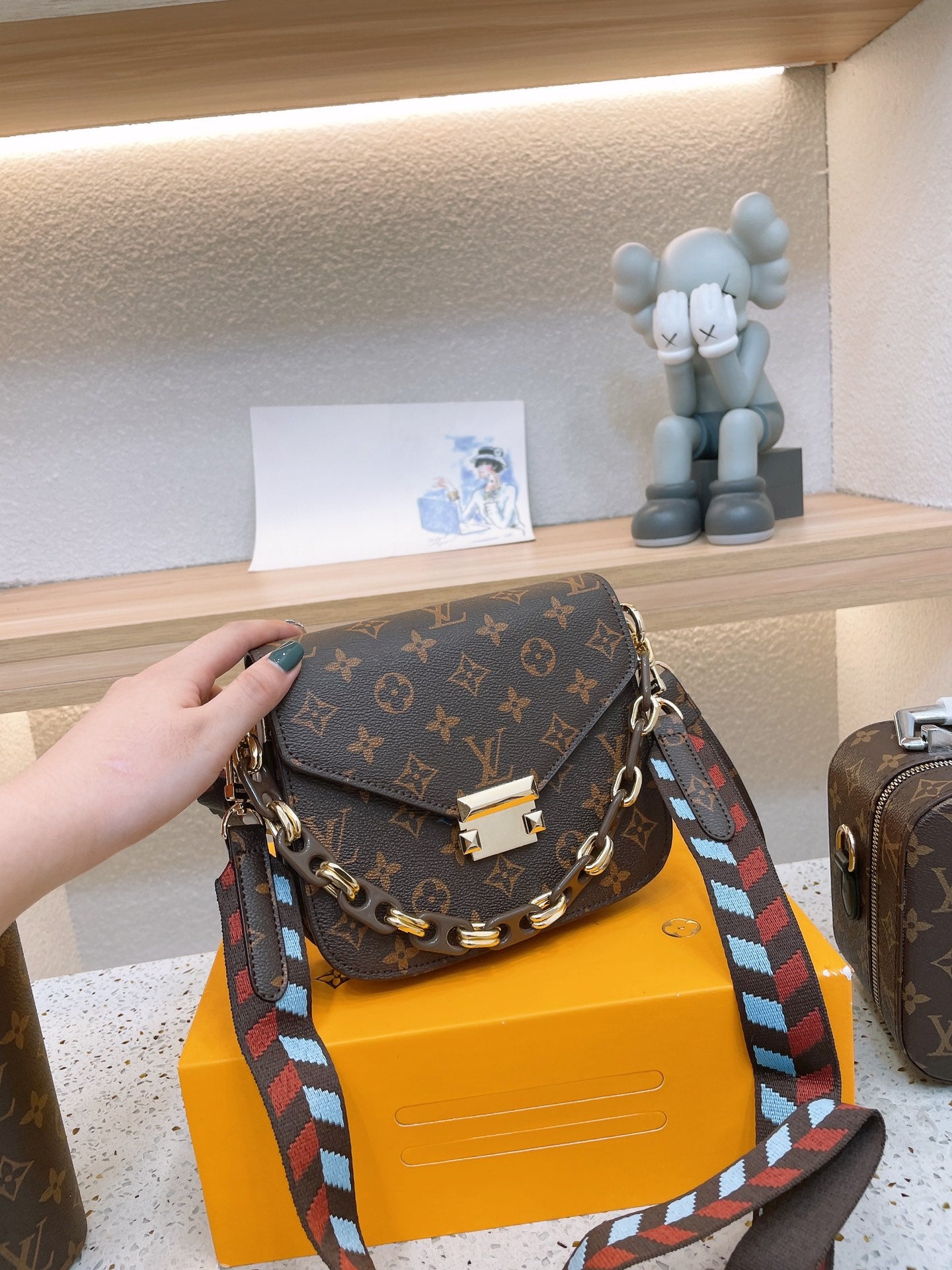 LV-BAG389