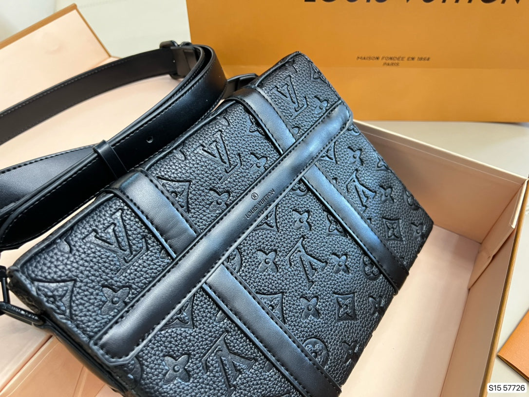 LV-BAG244