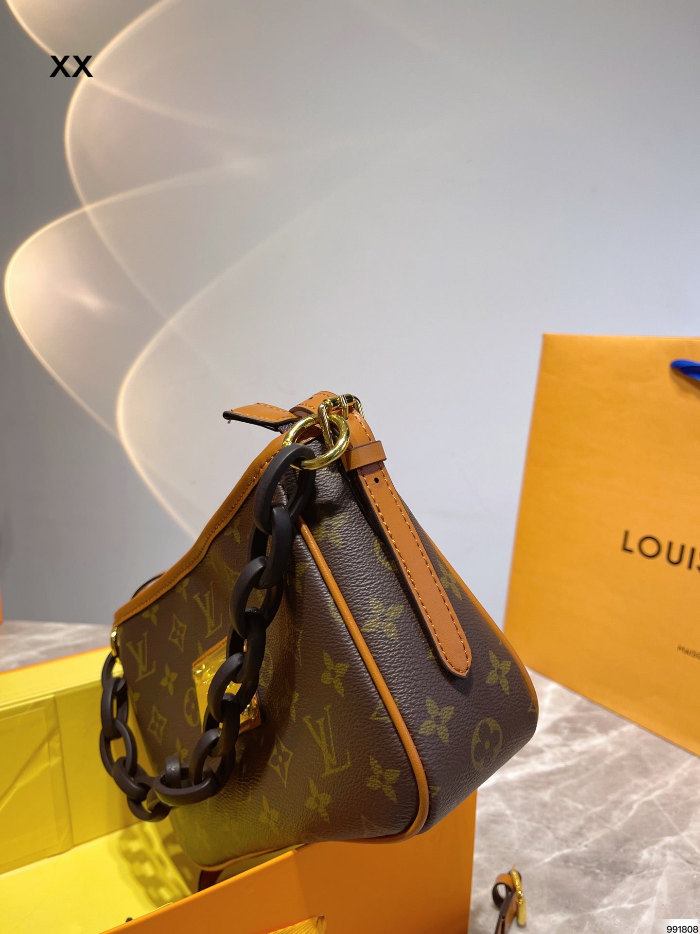 LV-BAG226