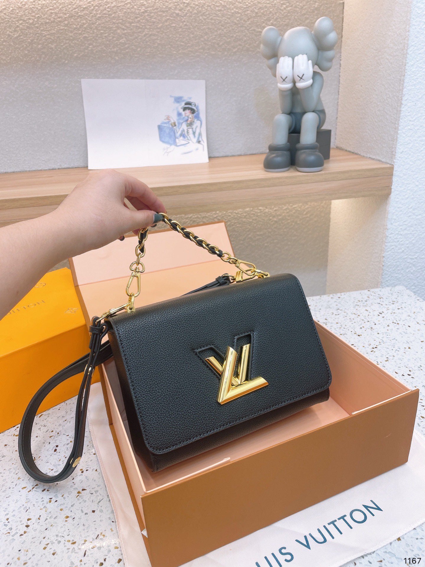 LV-BAG222
