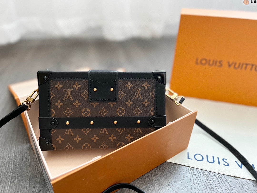 LV-BAG008