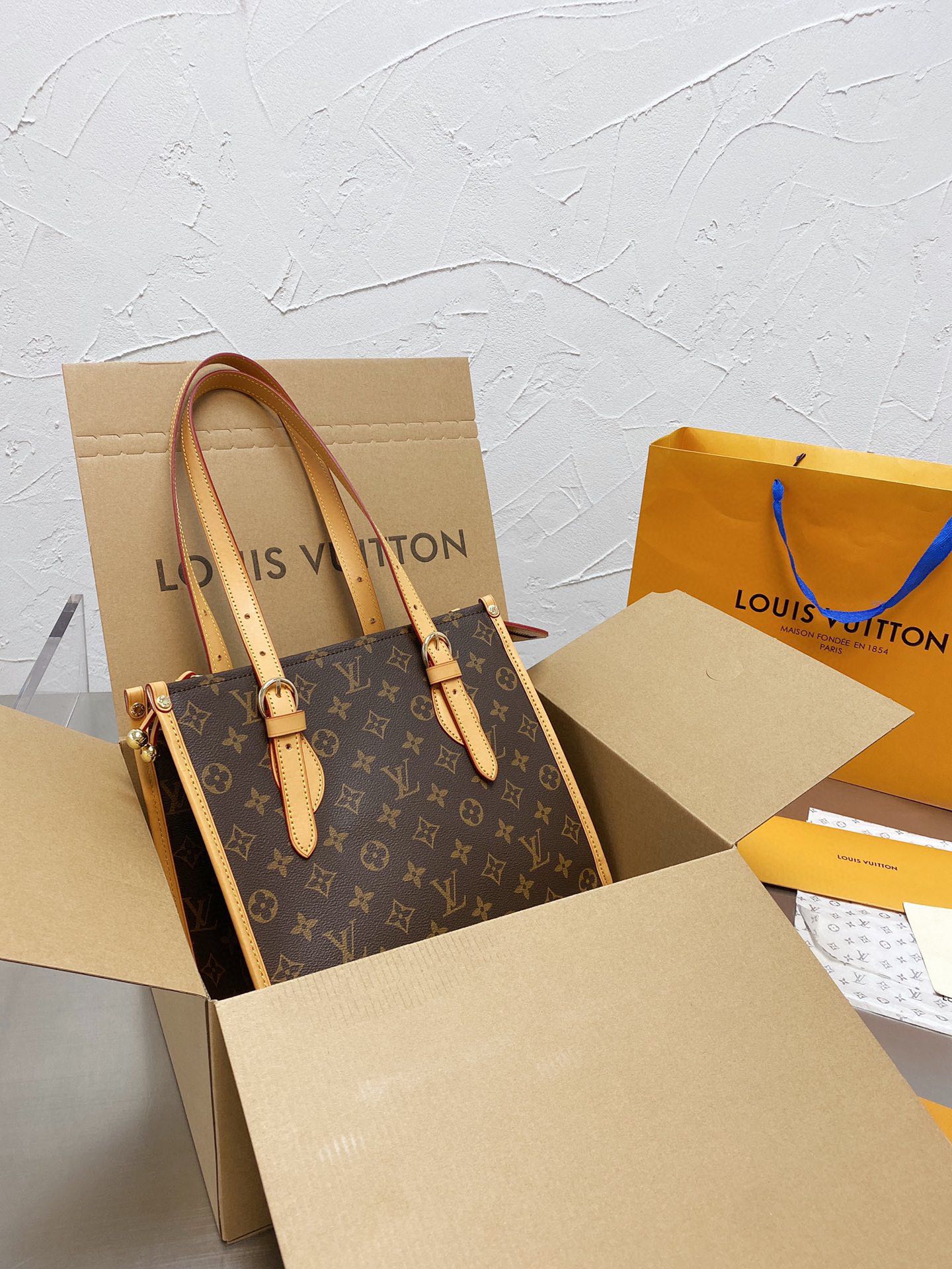 LV-BAG128