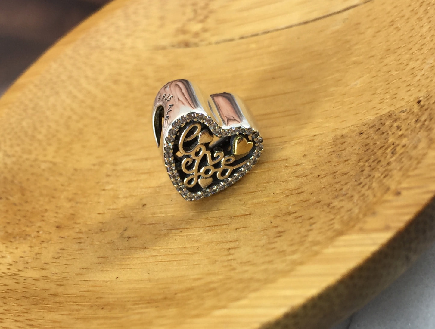 792037CZ