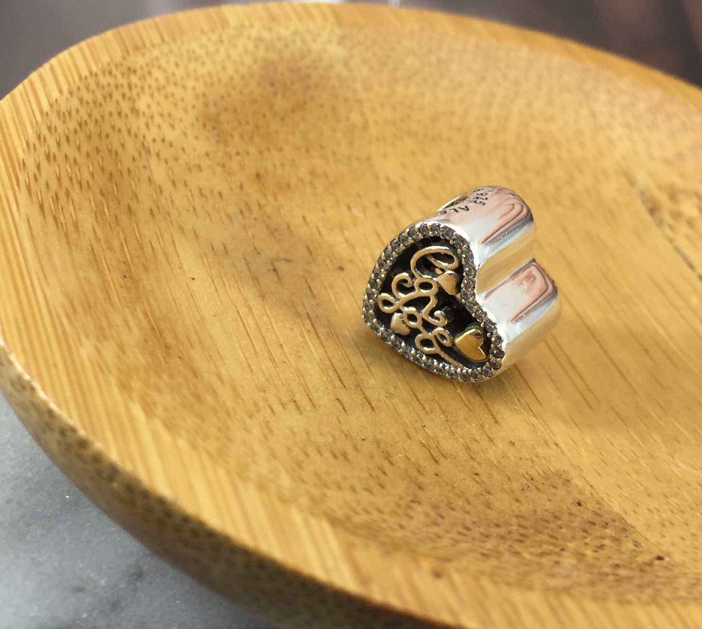 792037CZ