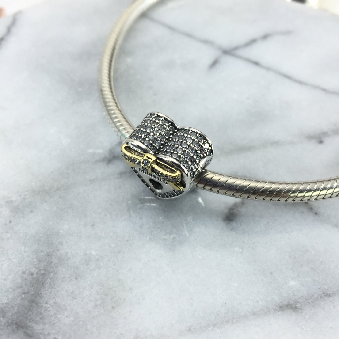 792083CZ