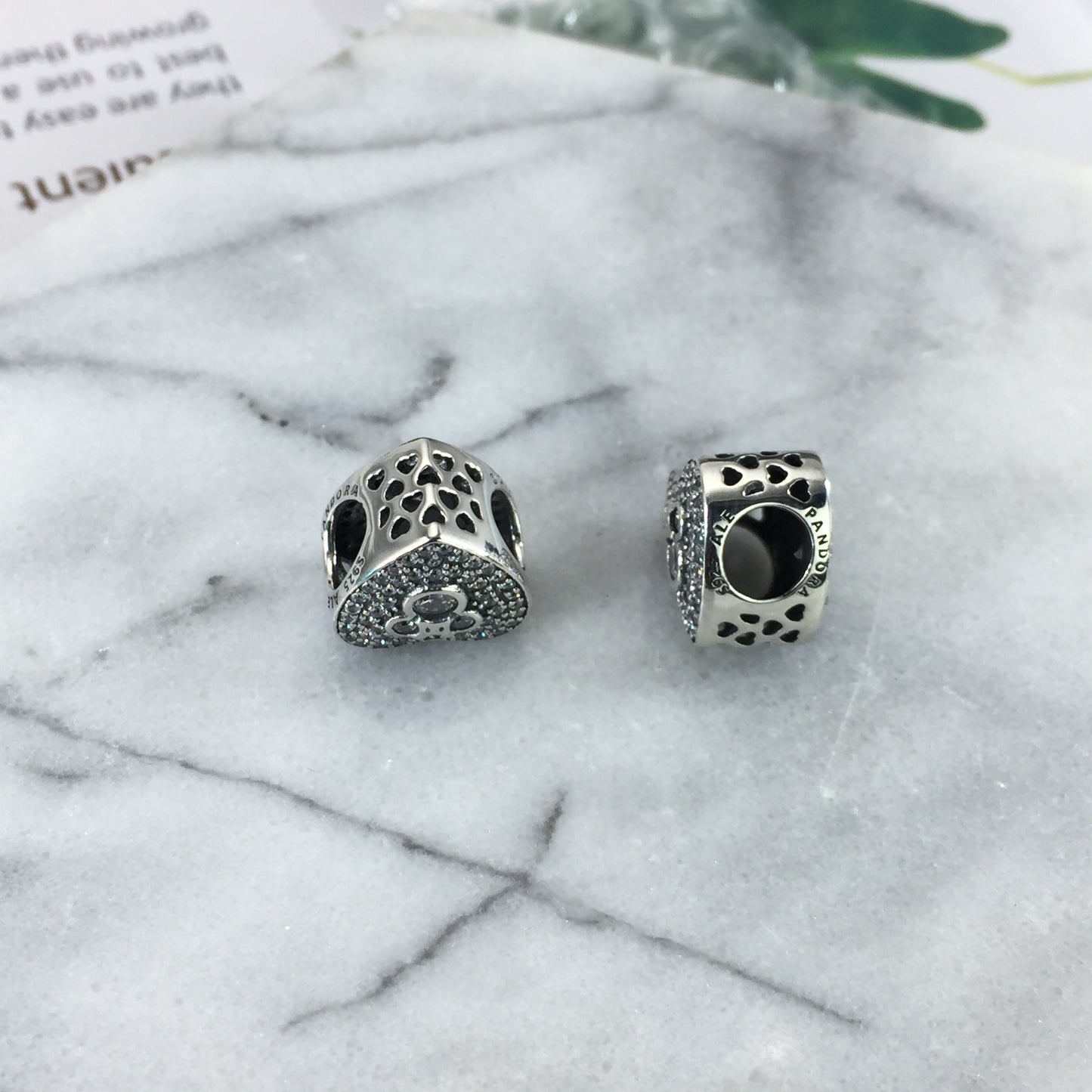 792049CZ