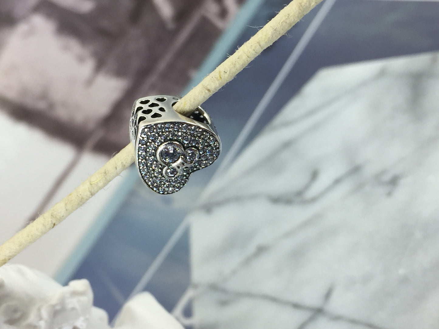 792049CZ