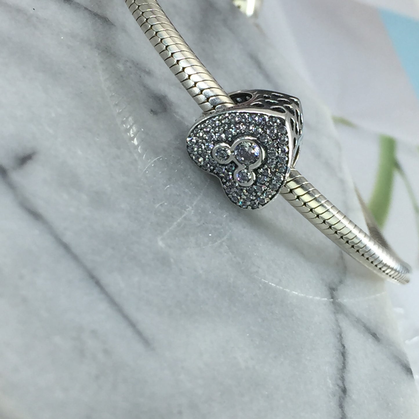 792049CZ