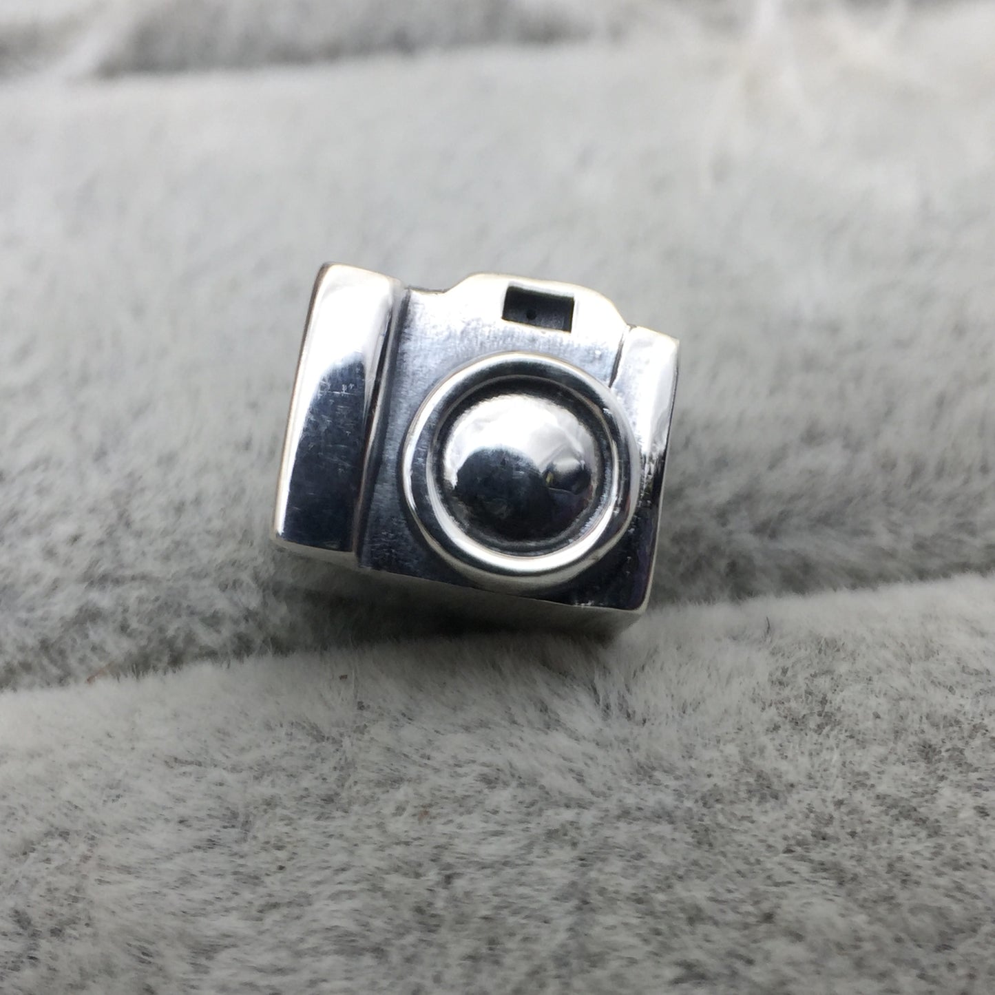 790961