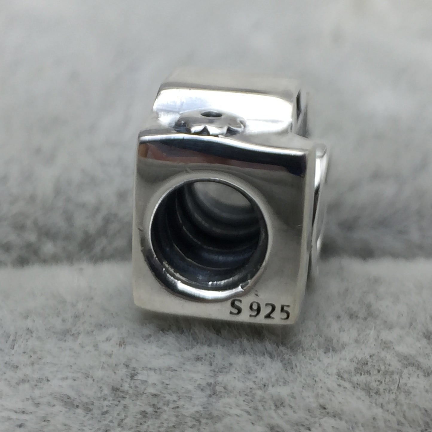 790961