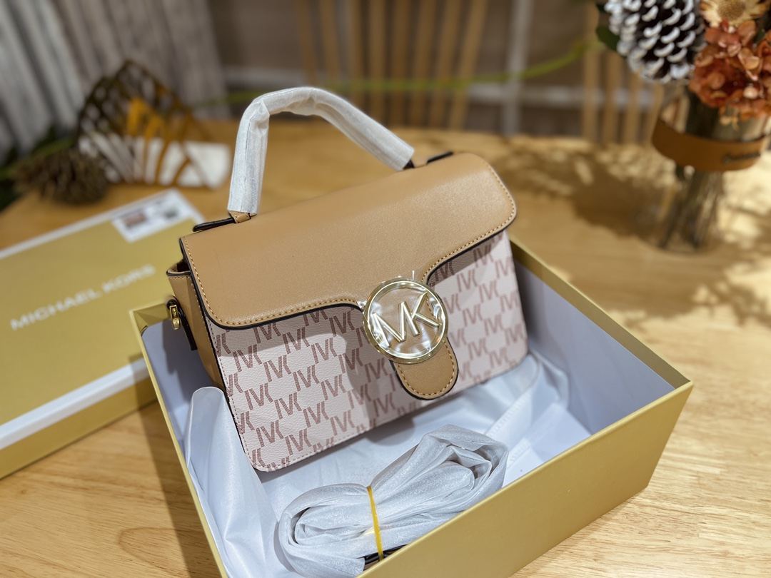 MK-BAG742