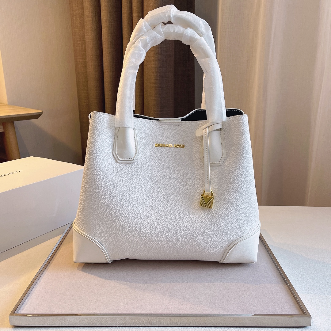 MK-BAG642
