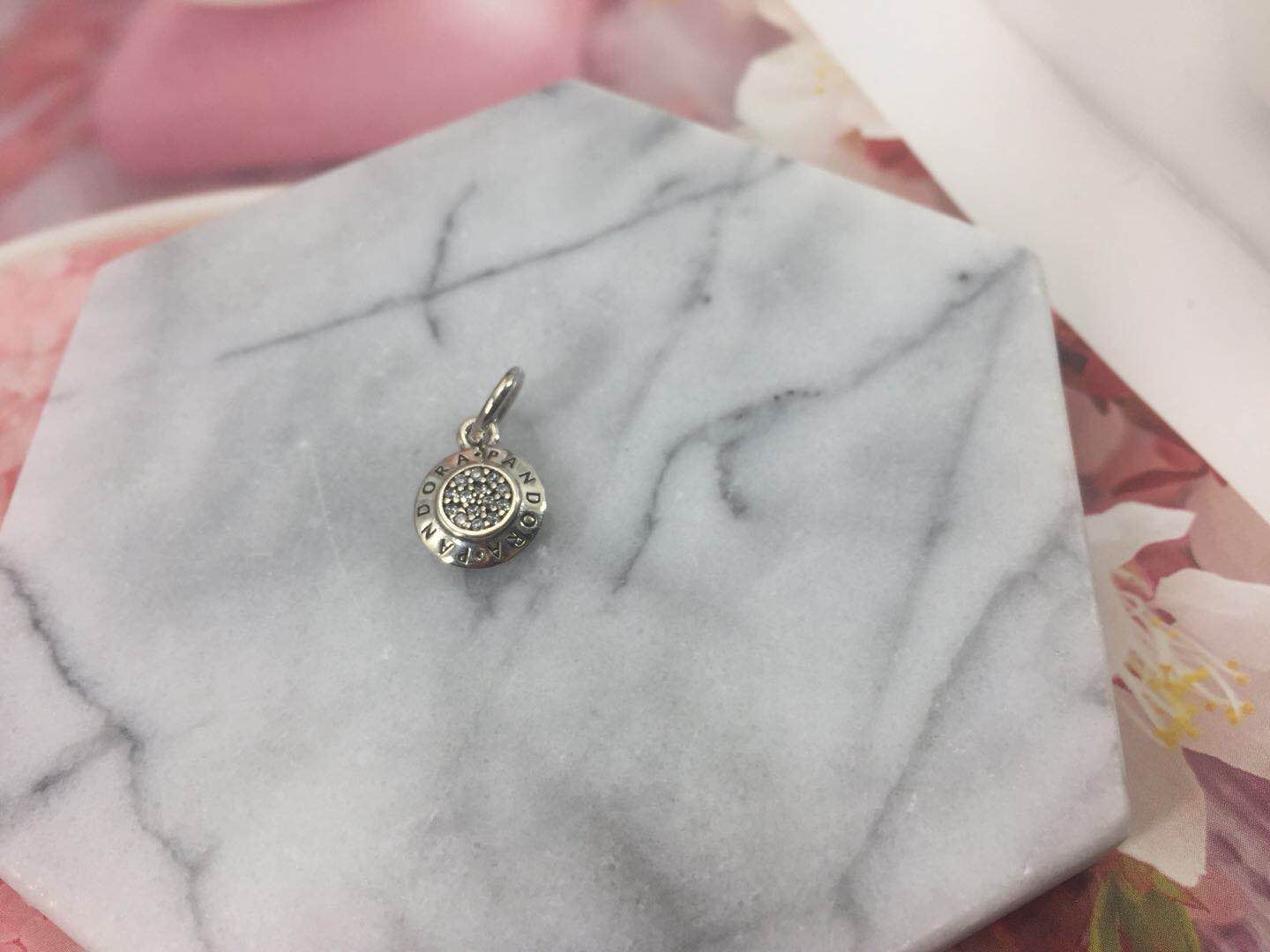 390359CZ