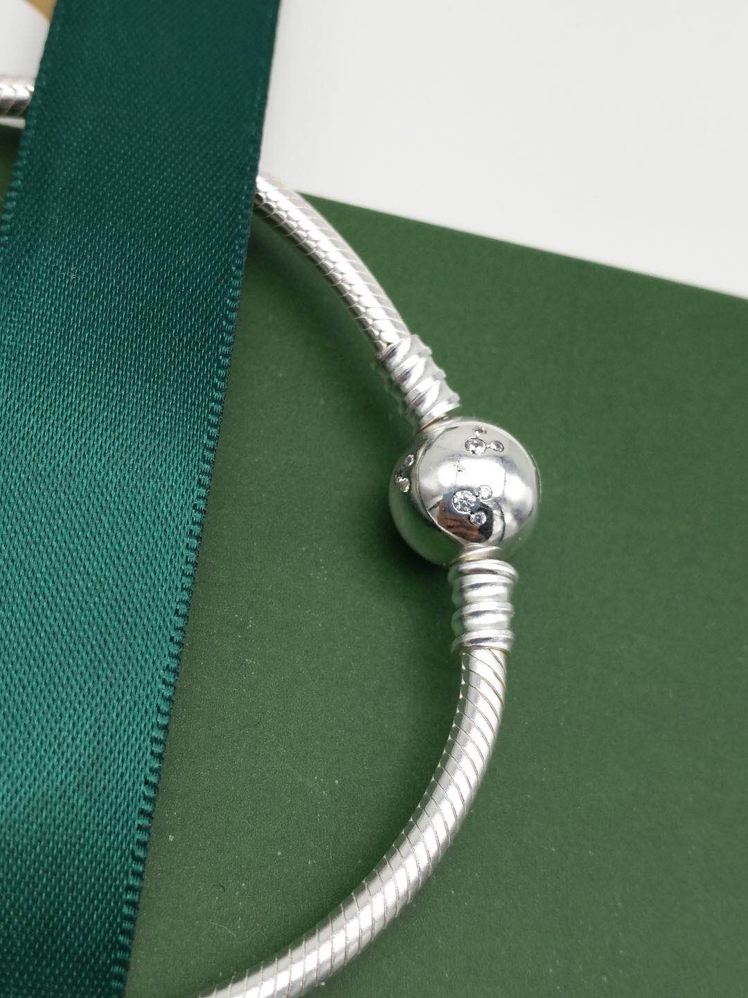 590731CZ